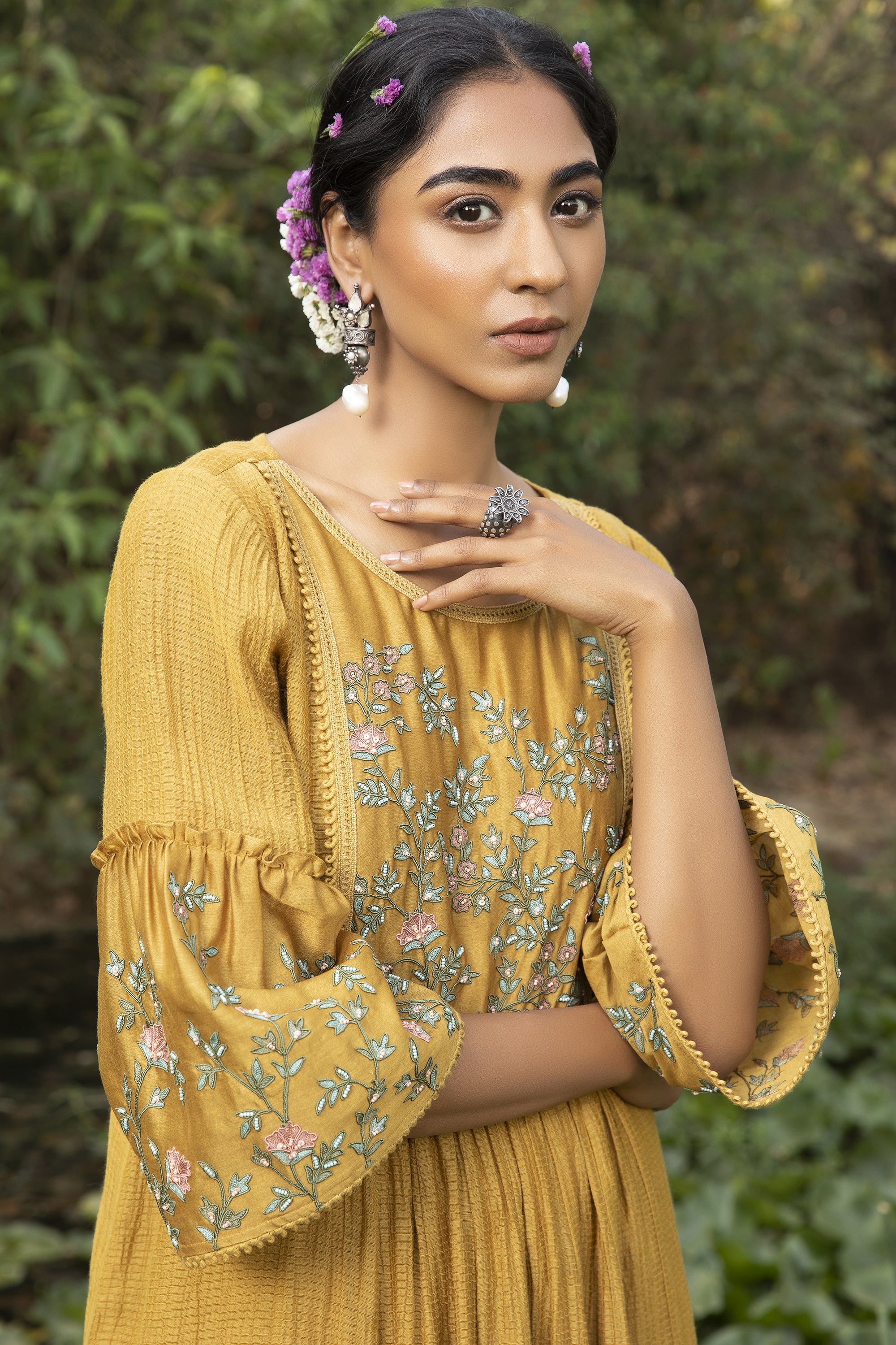 Mustard_Embroidered_Tunic_Set_Kritika_Dawar