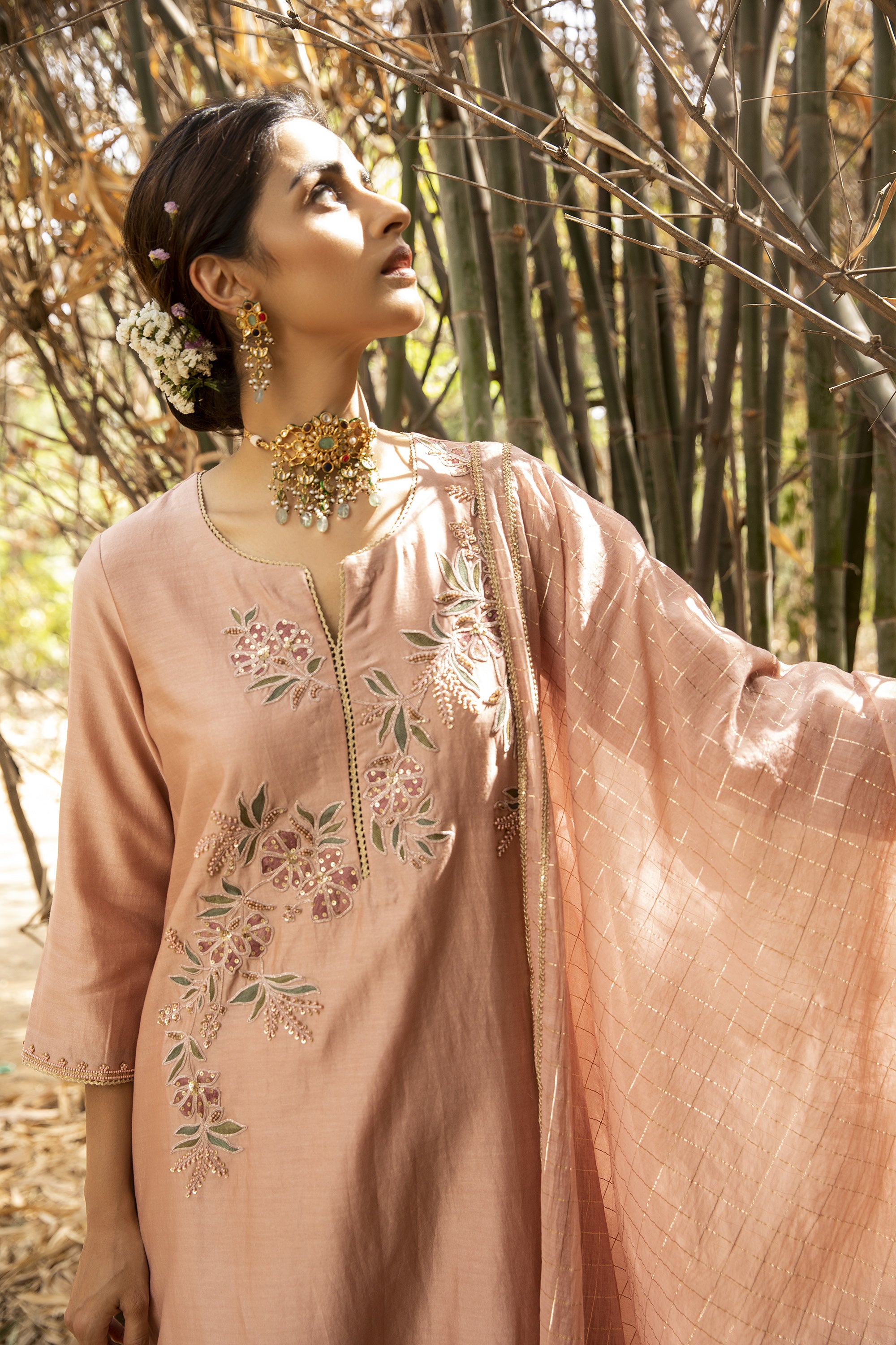 Pink_Dori_Embroidered_Kurta_Set_Kritika_Dawar