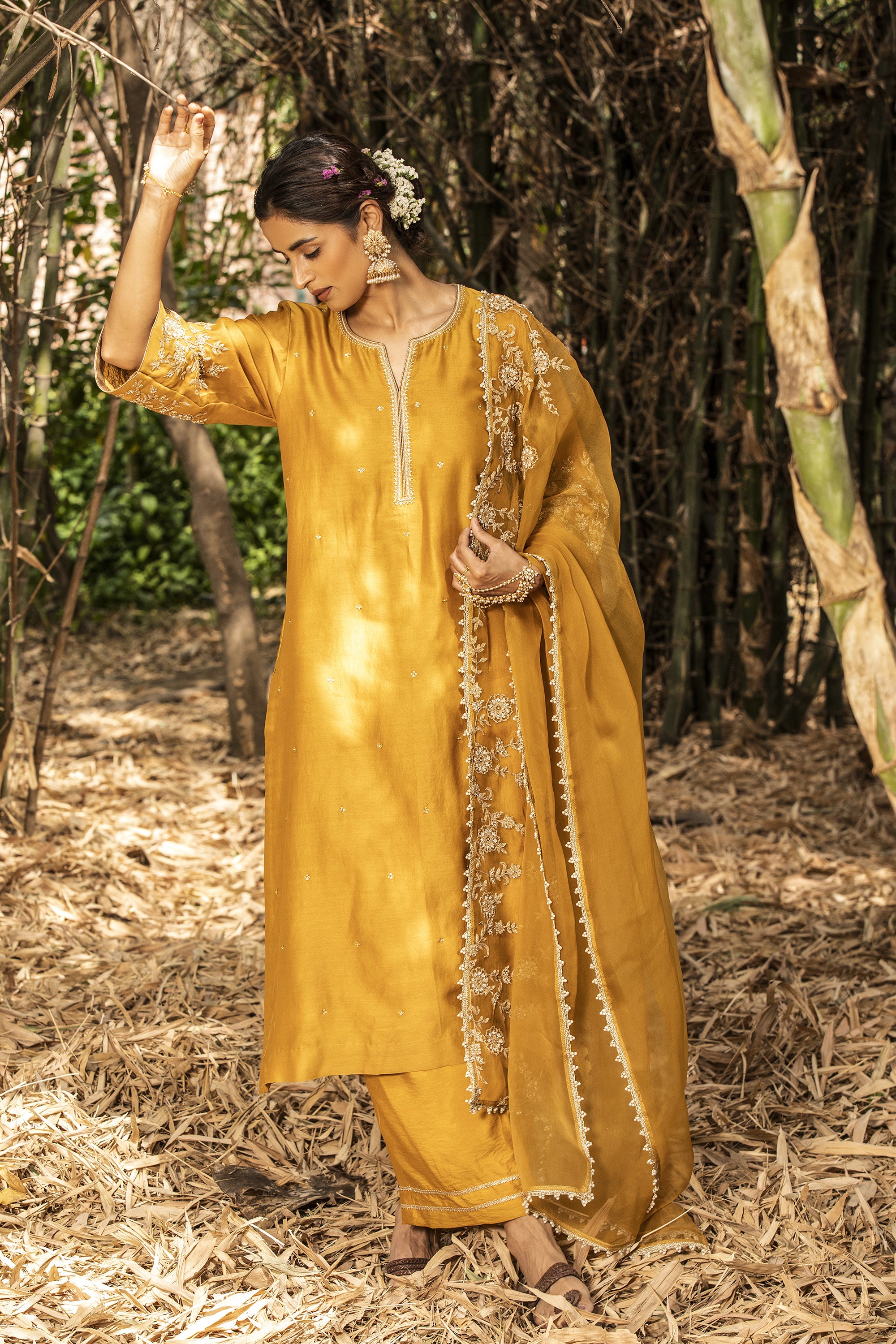 Yellow_Dori_Embroidered_Kurta_Set_Kritika_Dawar