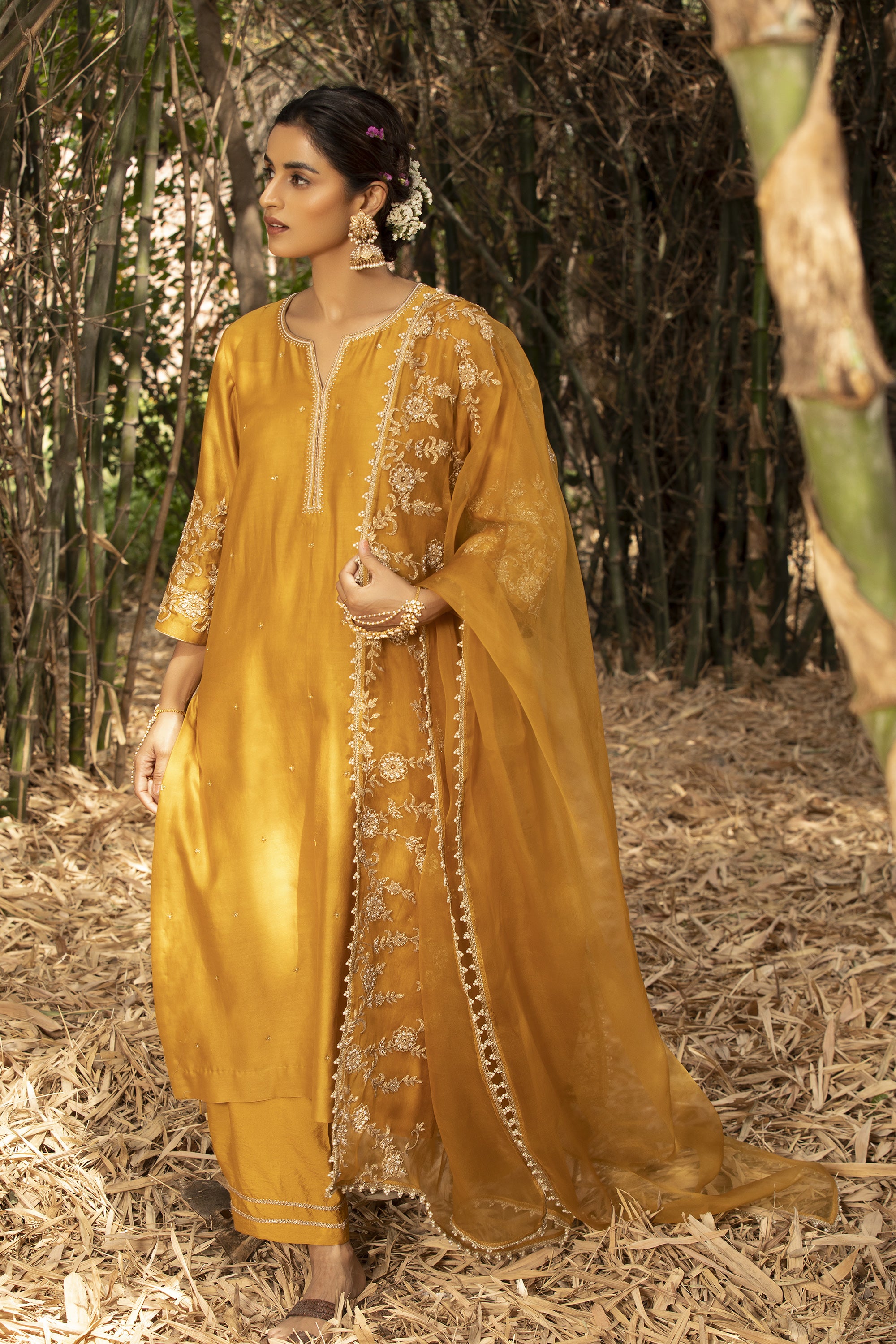 Yellow_Dori_Embroidered_Kurta_Set_Kritika_Dawar