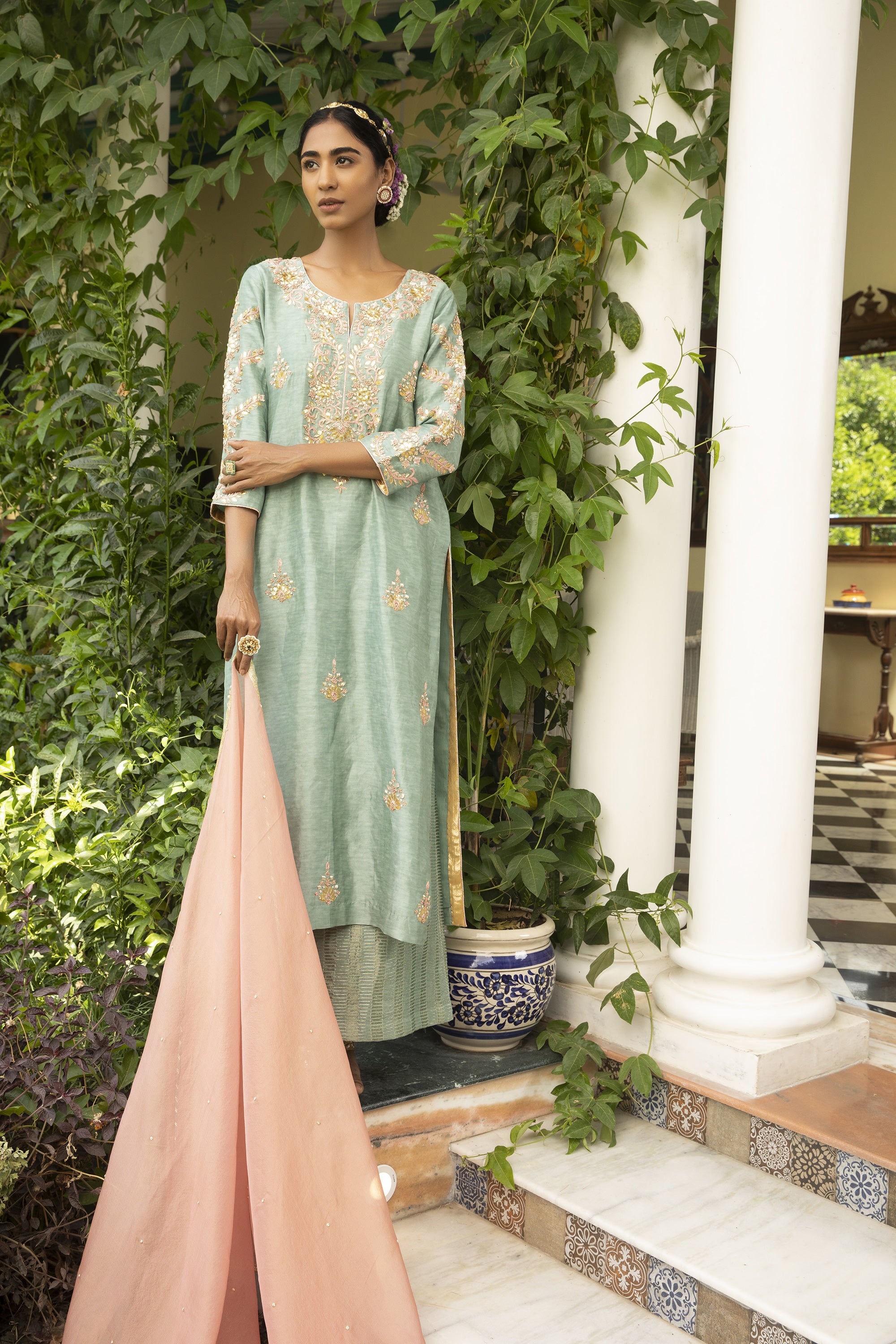 Blue_Linen_Silk_Kurta_Set_Kritika_Dawar