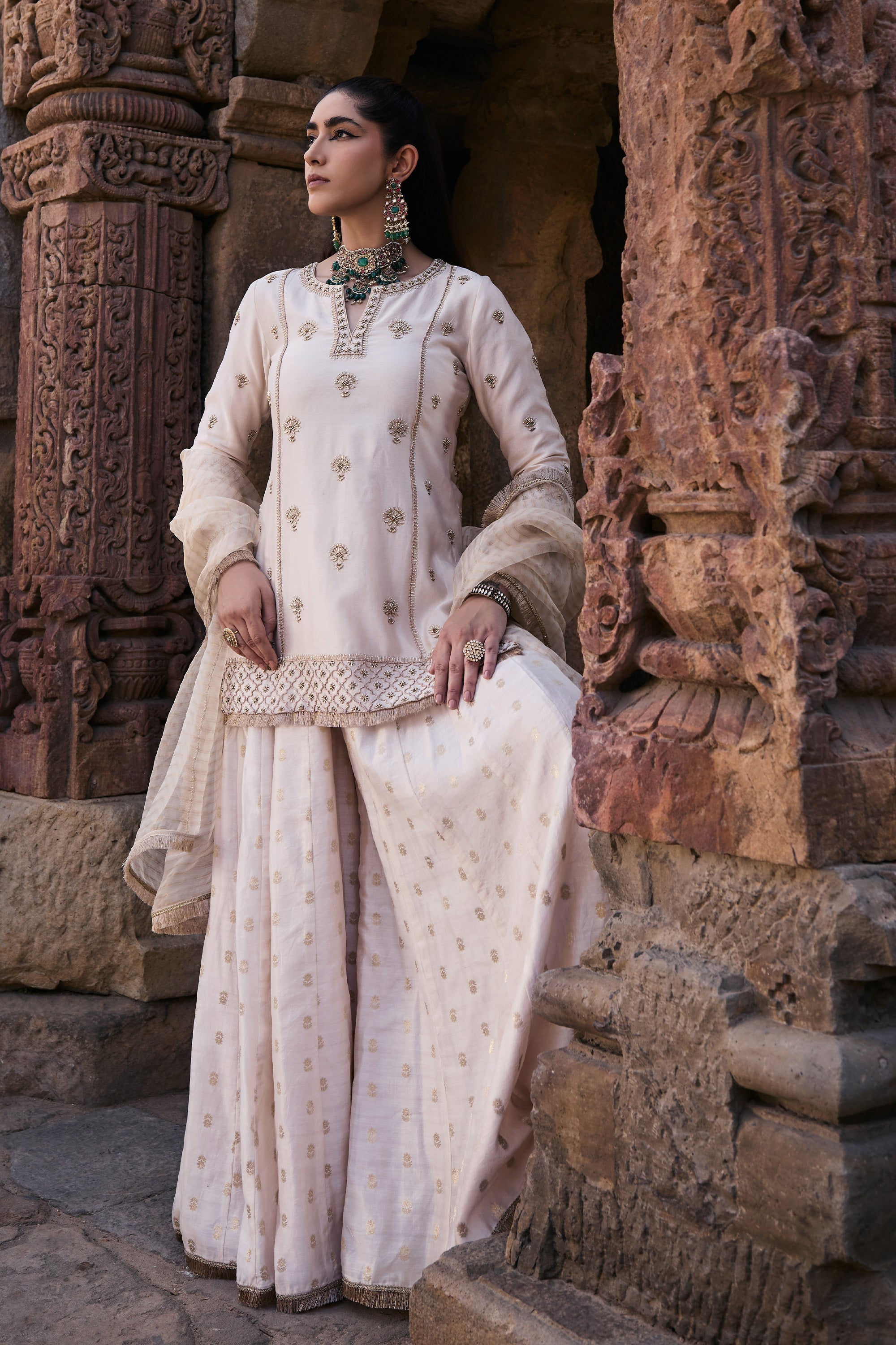 Shirina_Sharara_Set_Kritika_Dawar