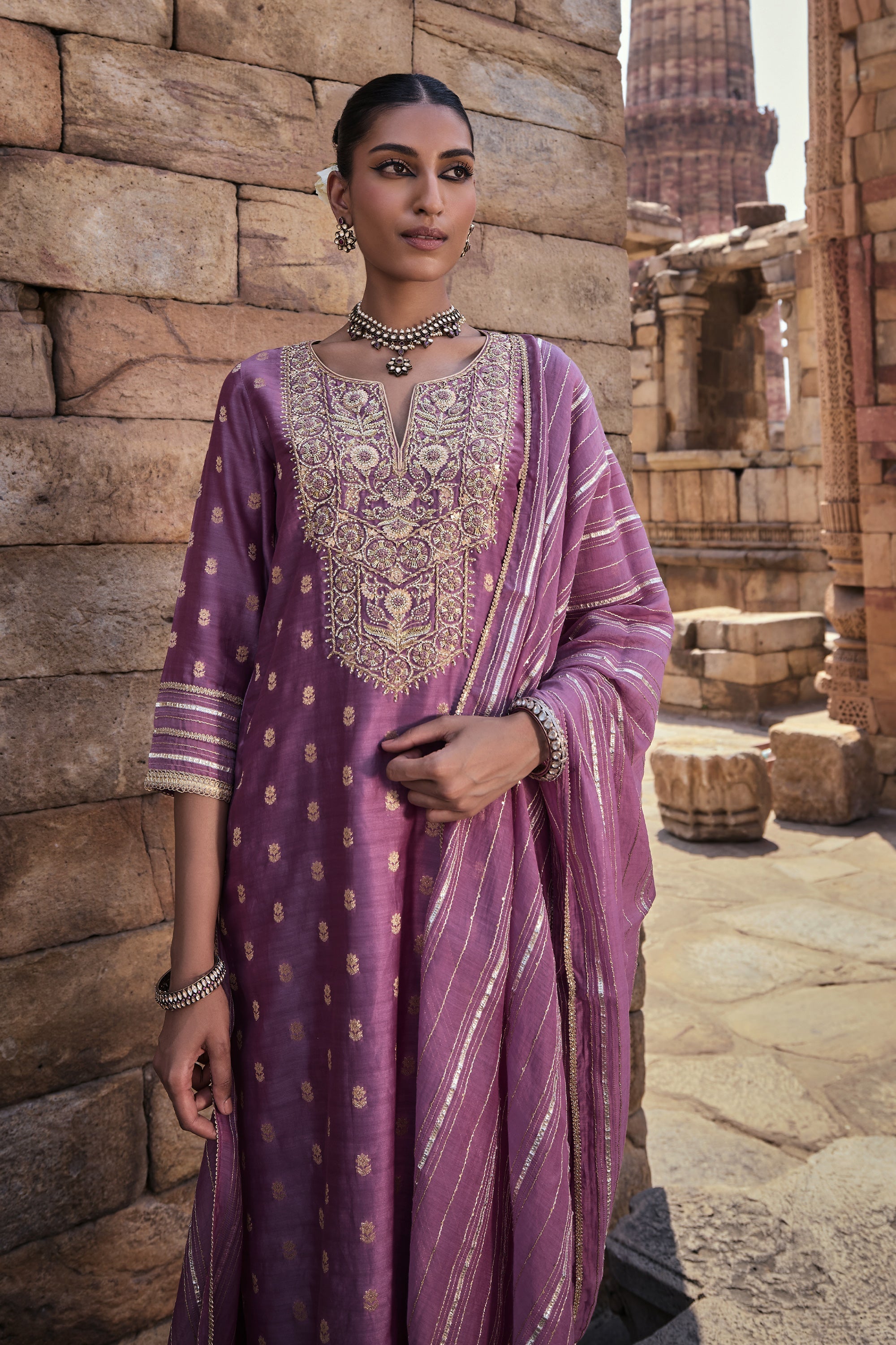 Nehmat_Kurta_Set_Kritika_Dawar