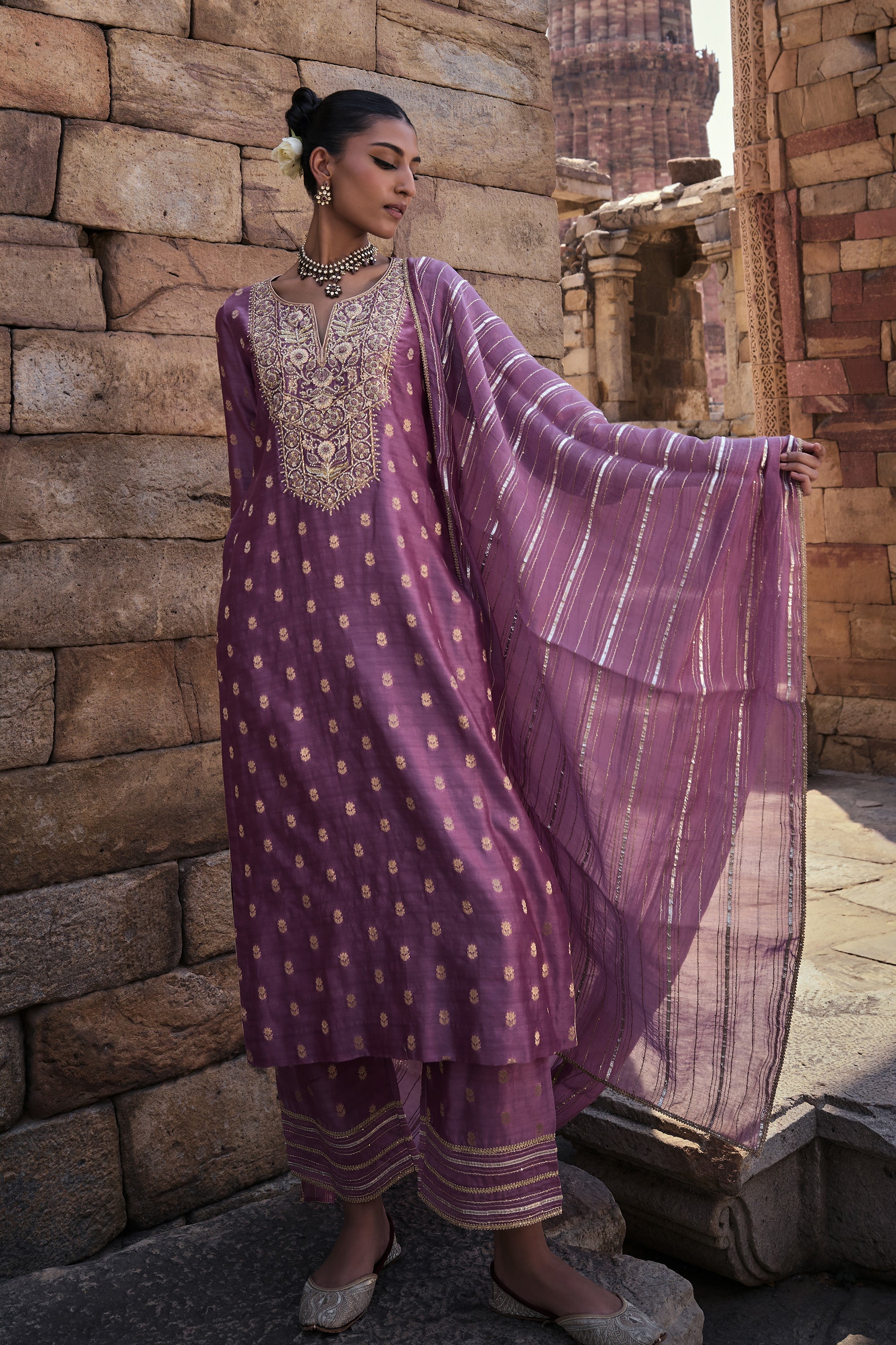 Nehmat_Kurta_Set_Kritika_Dawar