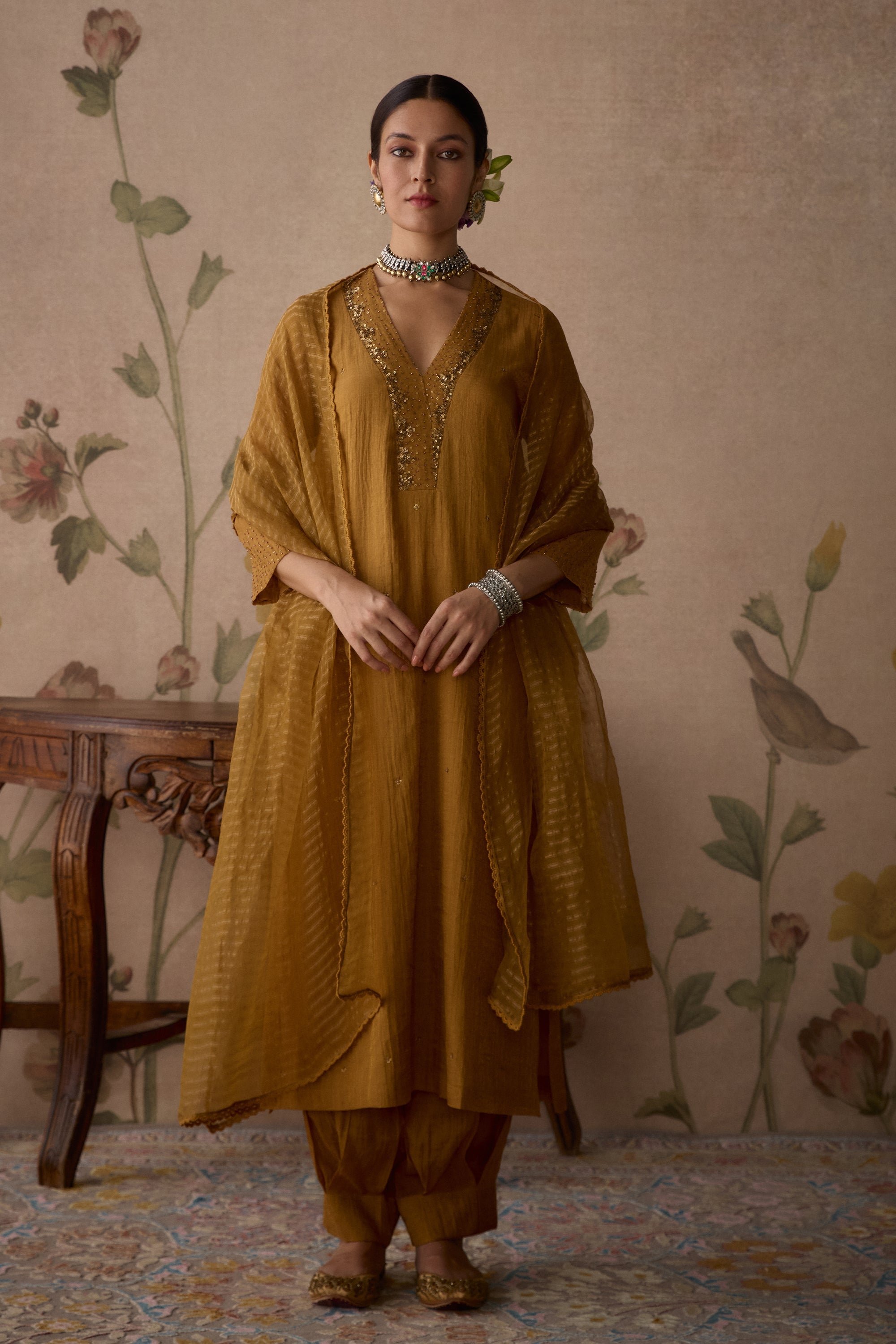 Mustard_Hand_Embroidered_Tissue_Kurta_Set_Kritika_Dawar