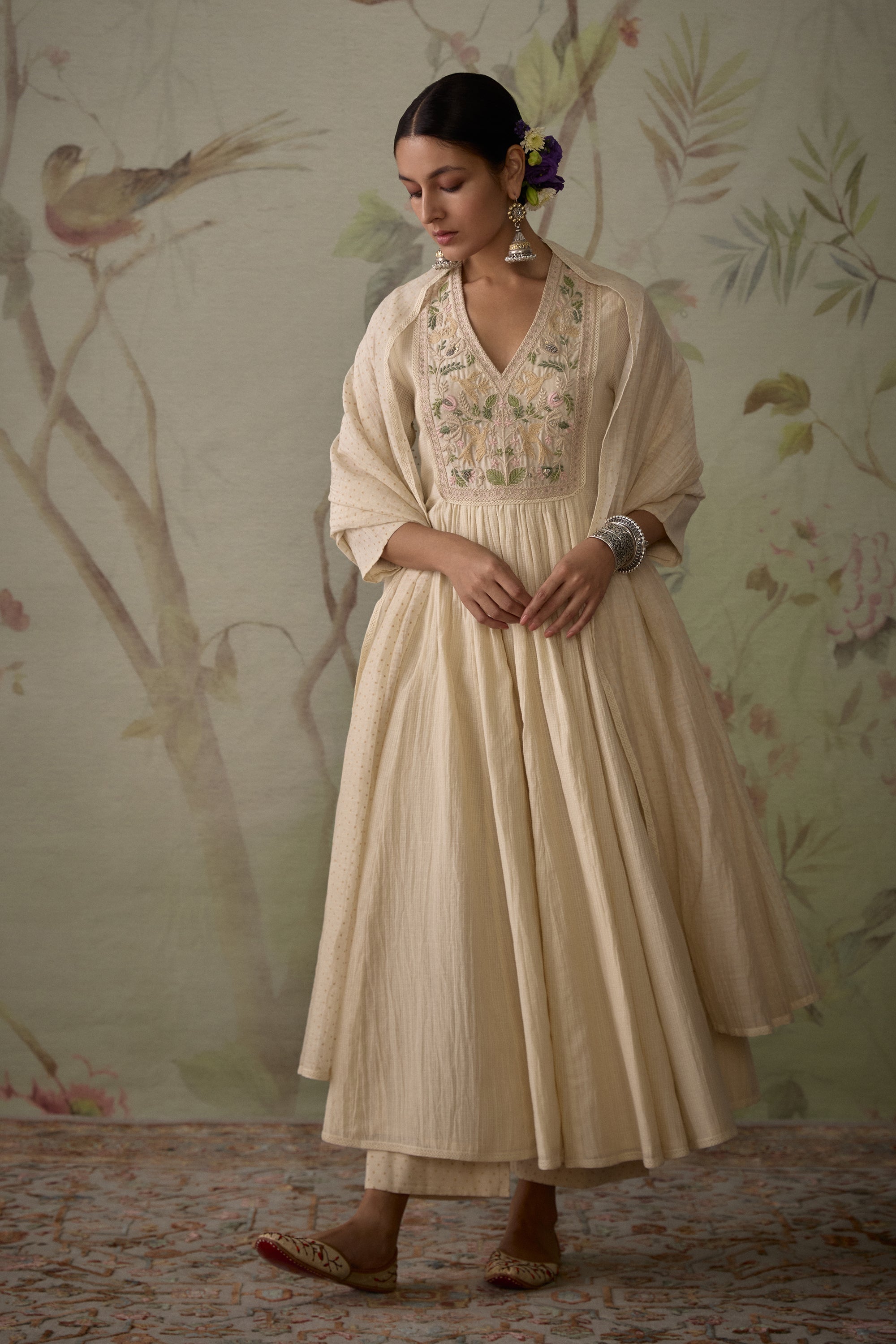Ivory_Hand_Embroidered_A-Line_Kurta_Set_Kritika_Dawar