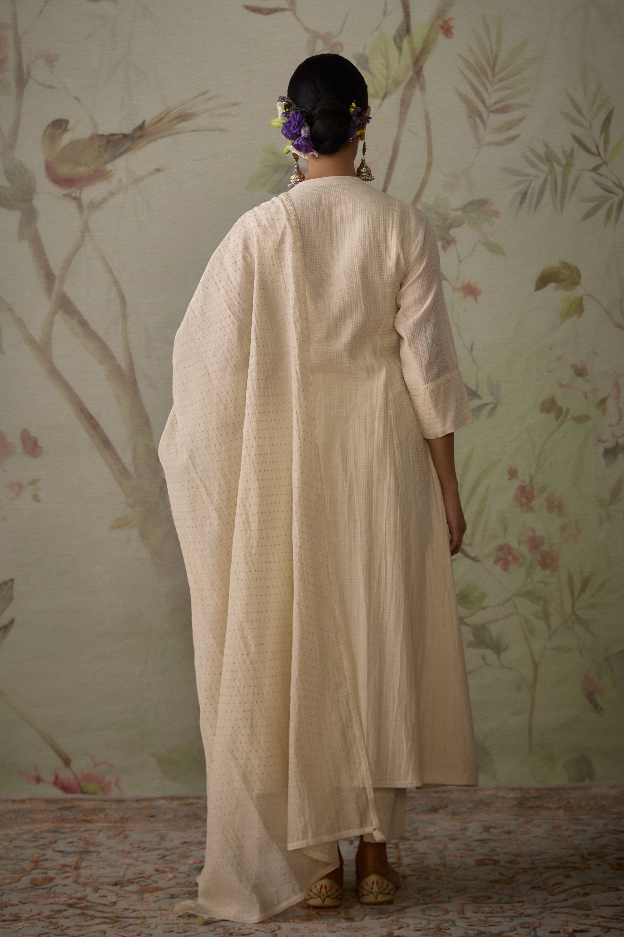 Ivory_Hand_Embroidered_A-Line_Kurta_Set_Kritika_Dawar
