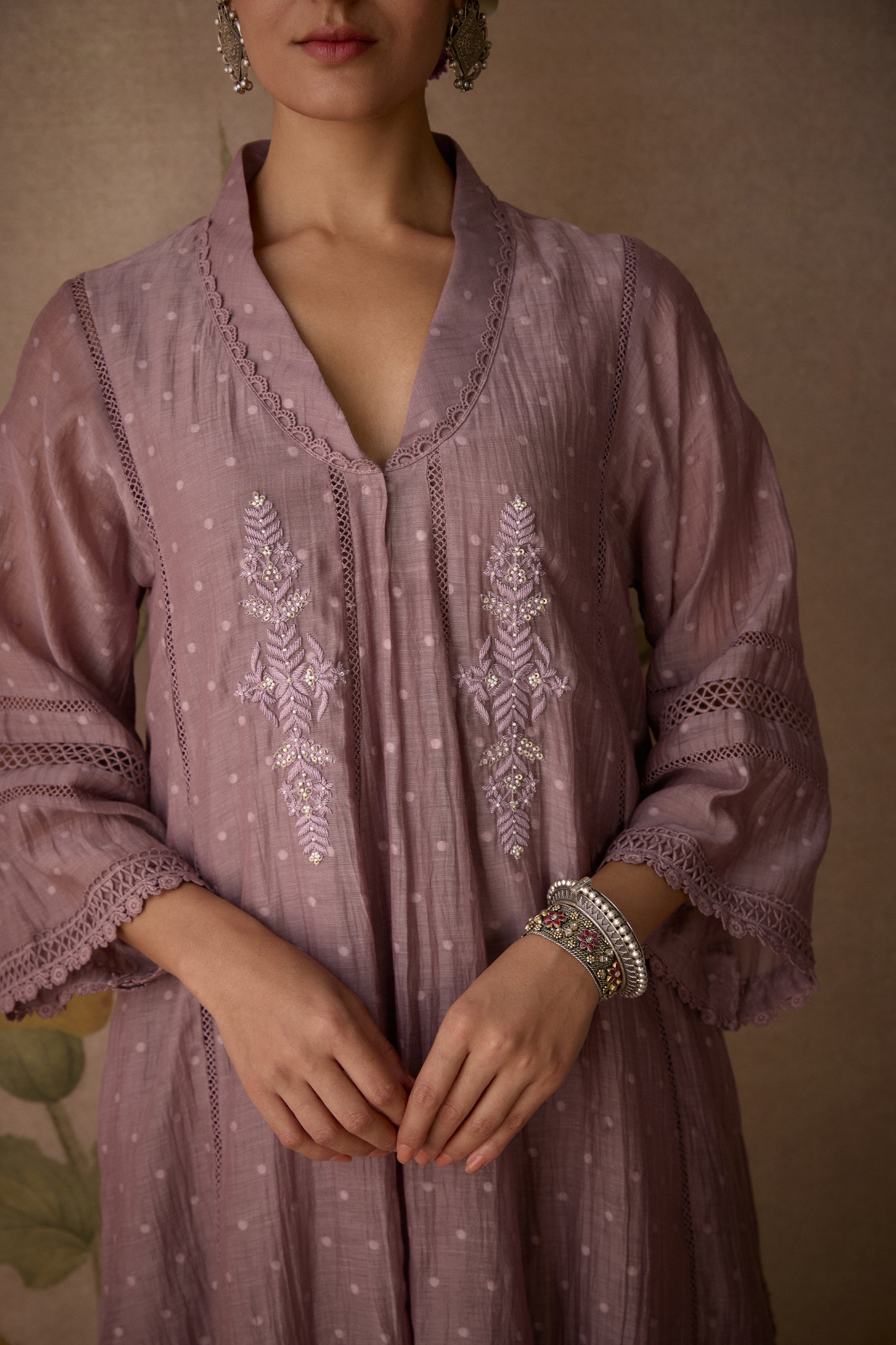 Mauve_Chanderi_Choga_Kurta_Set_Kritika_Dawar