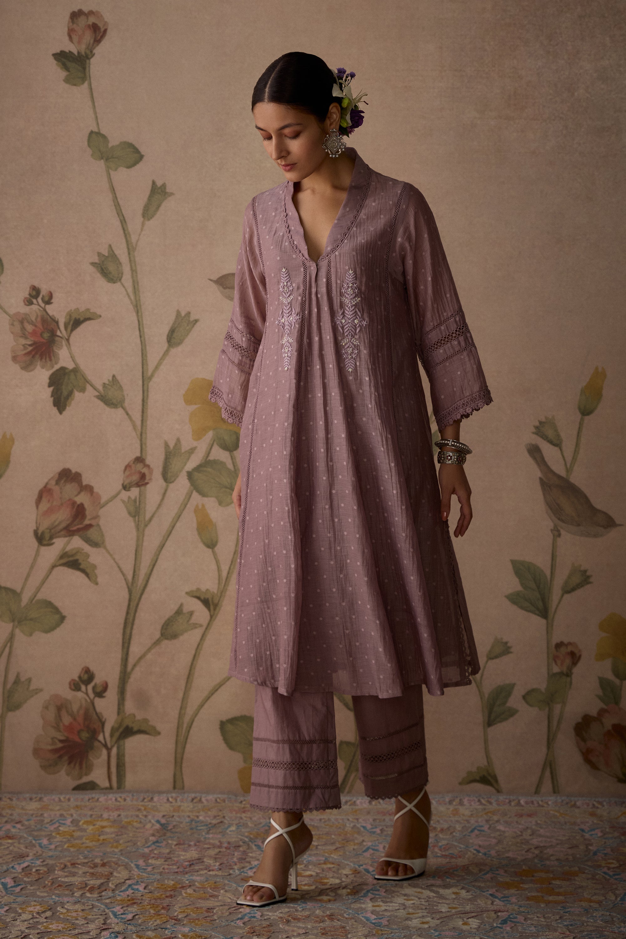 Mauve_Chanderi_Choga_Kurta_Set_Kritika_Dawar
