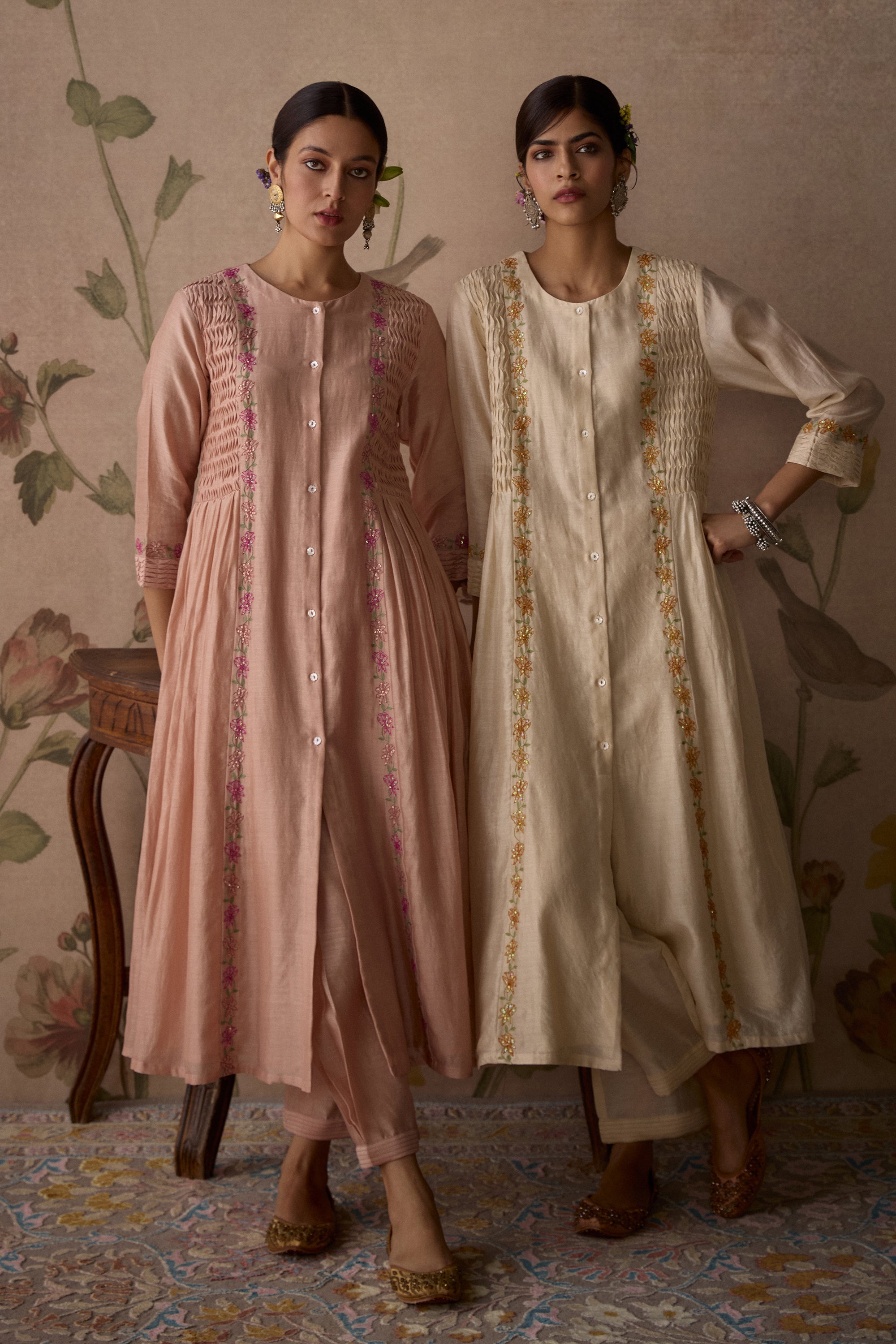 Ivory_Pintuck_Hand_Embroidered_Kurta_Set_Kritika_Dawar