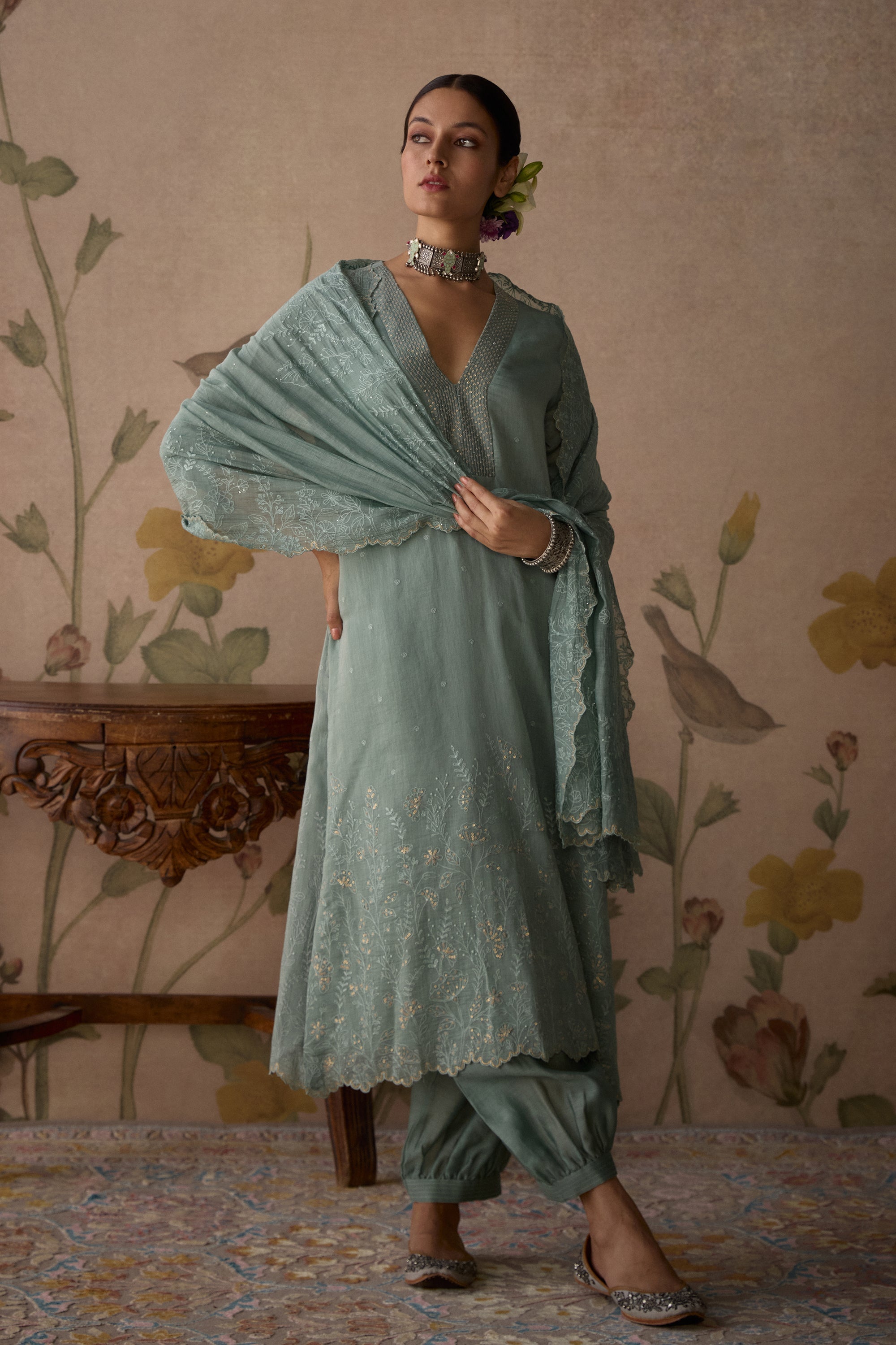 Powder_Blue_Hand_Embroiderd_Scalloped_Kurta_Set_Kritika_Dawar
