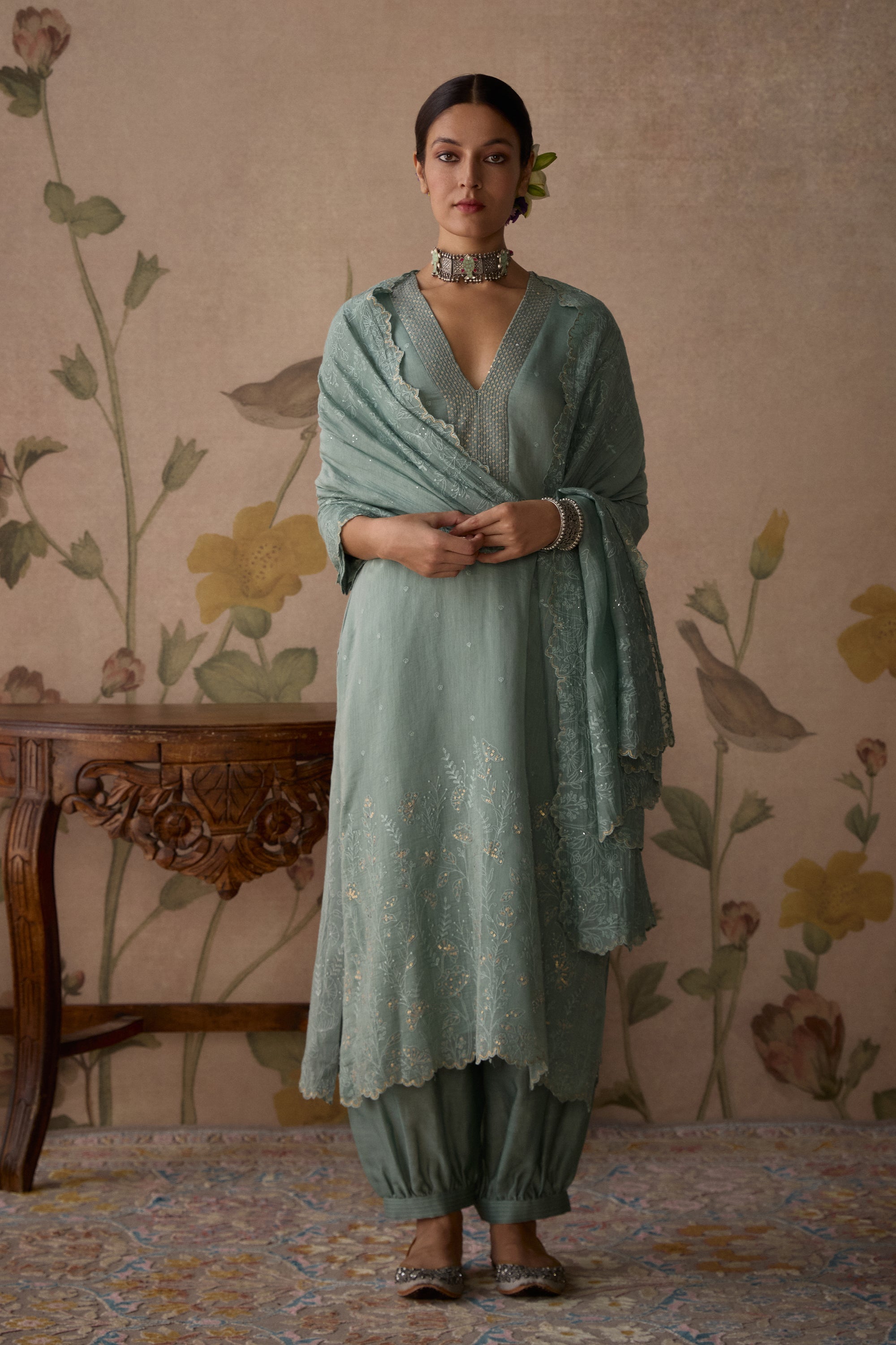 Powder_Blue_Hand_Embroiderd_Scalloped_Kurta_Set_Kritika_Dawar