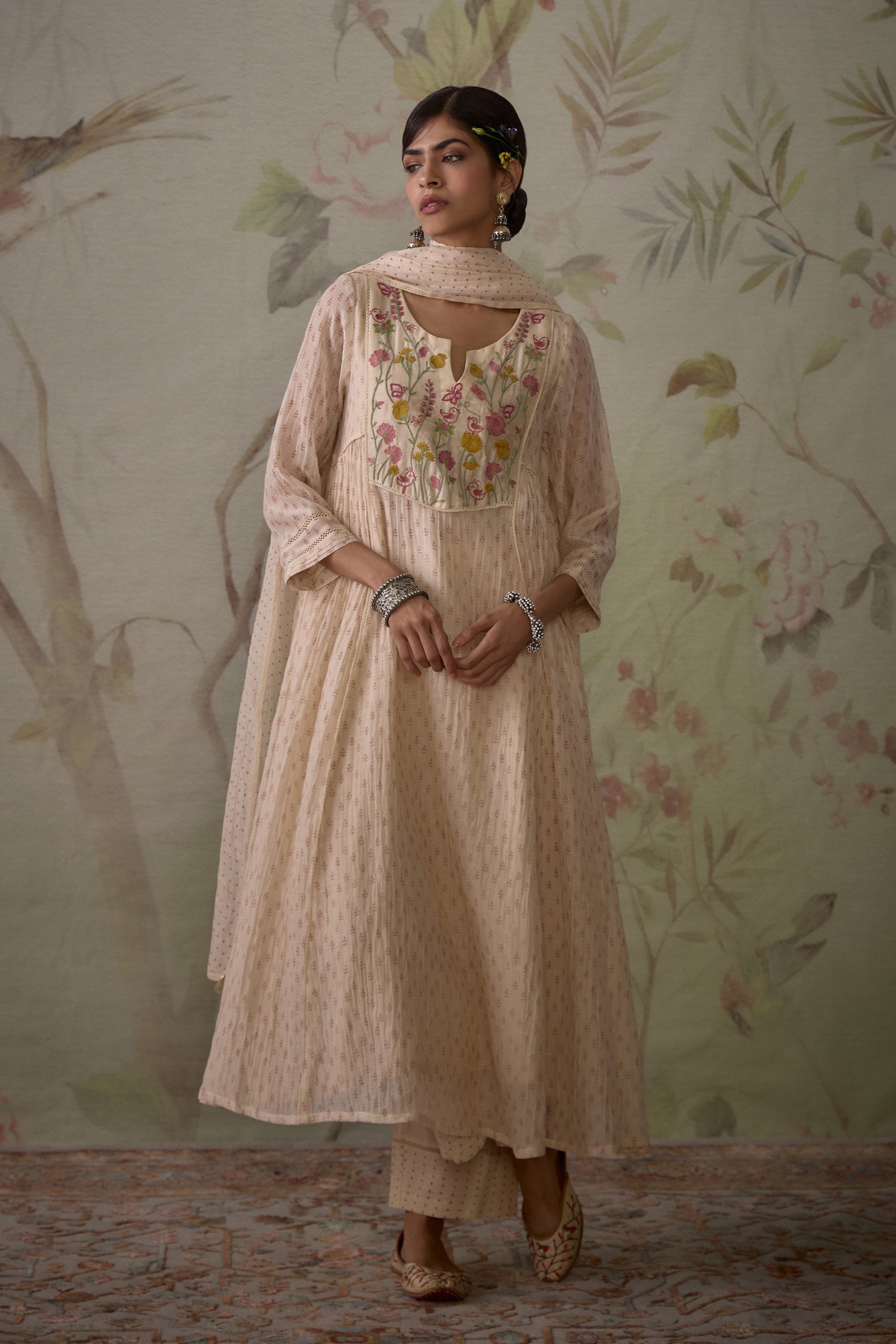 Ivory_Block_Printed_Kurta_Set_Kritika_Dawar