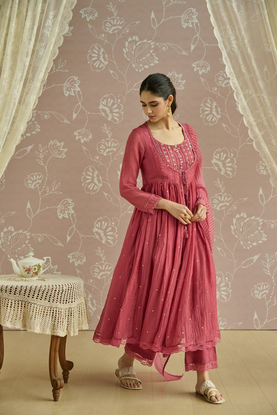 Inaya Anarkali
