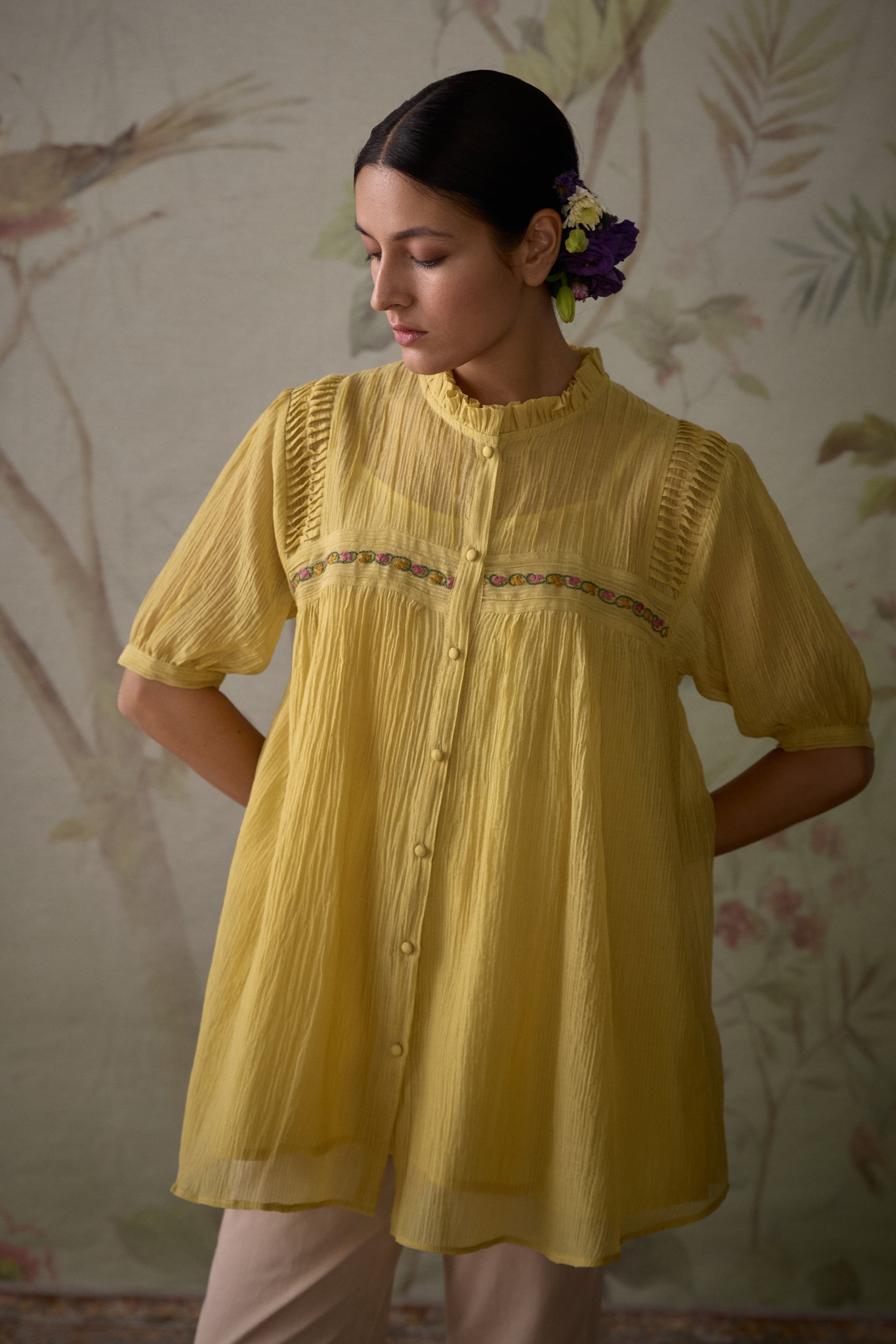 Lemon_Yellow_Chanderi_Pintuck_Short_Tunic_With_Pants_Kritika_Dawar