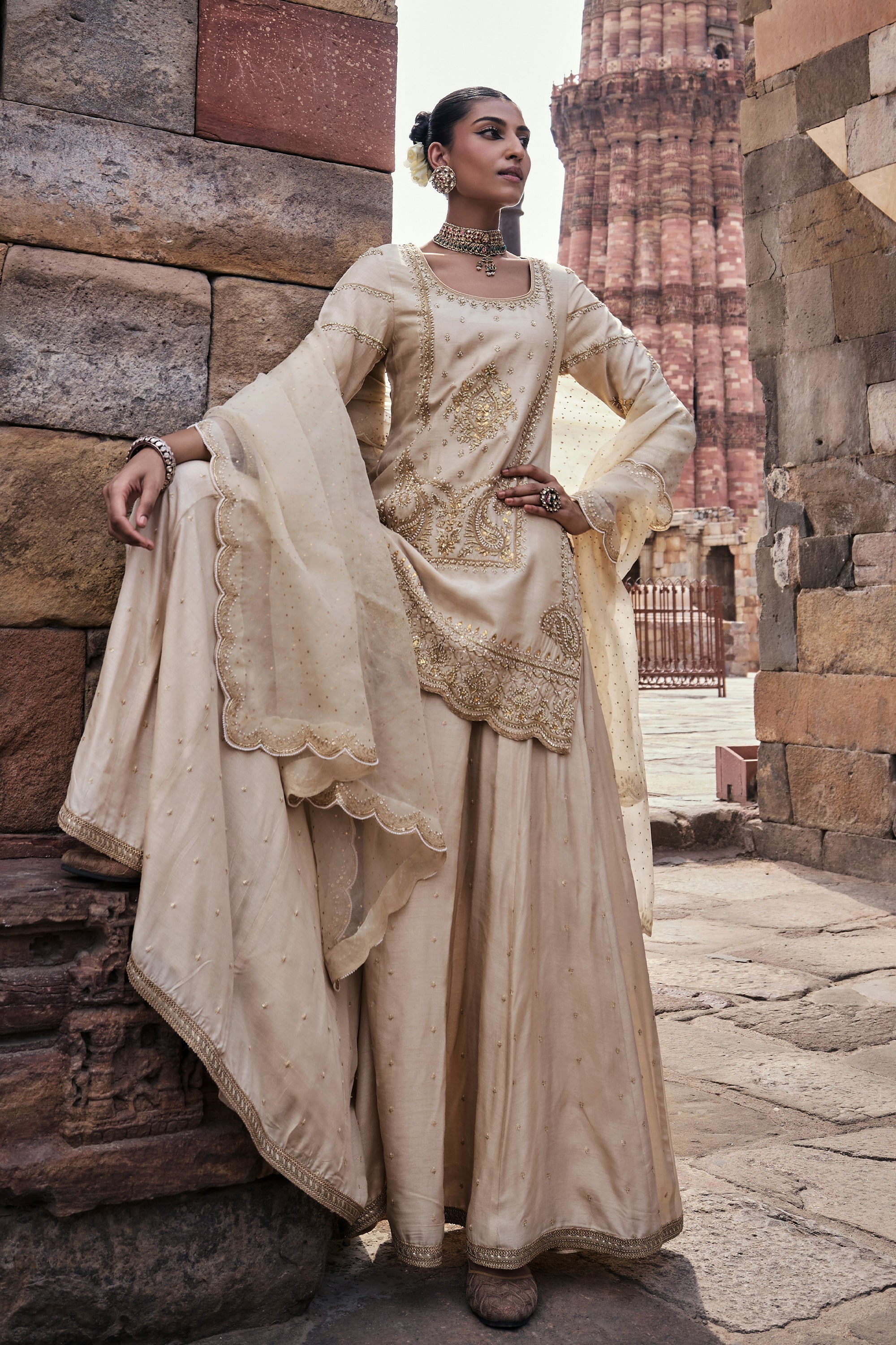 Alaya_Sharara_Set_Kritika_Dawar