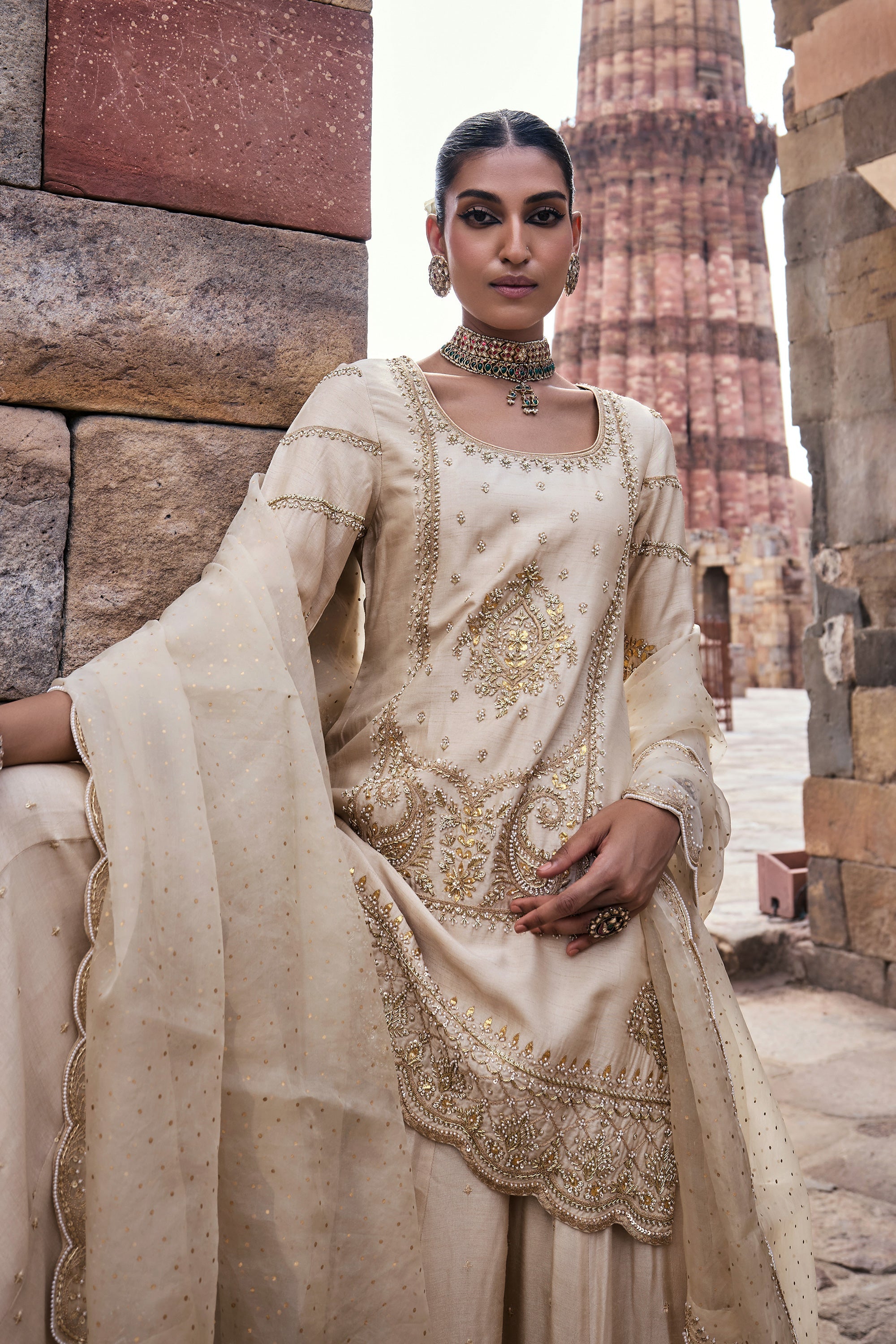Alaya_Sharara_Set_Kritika_Dawar