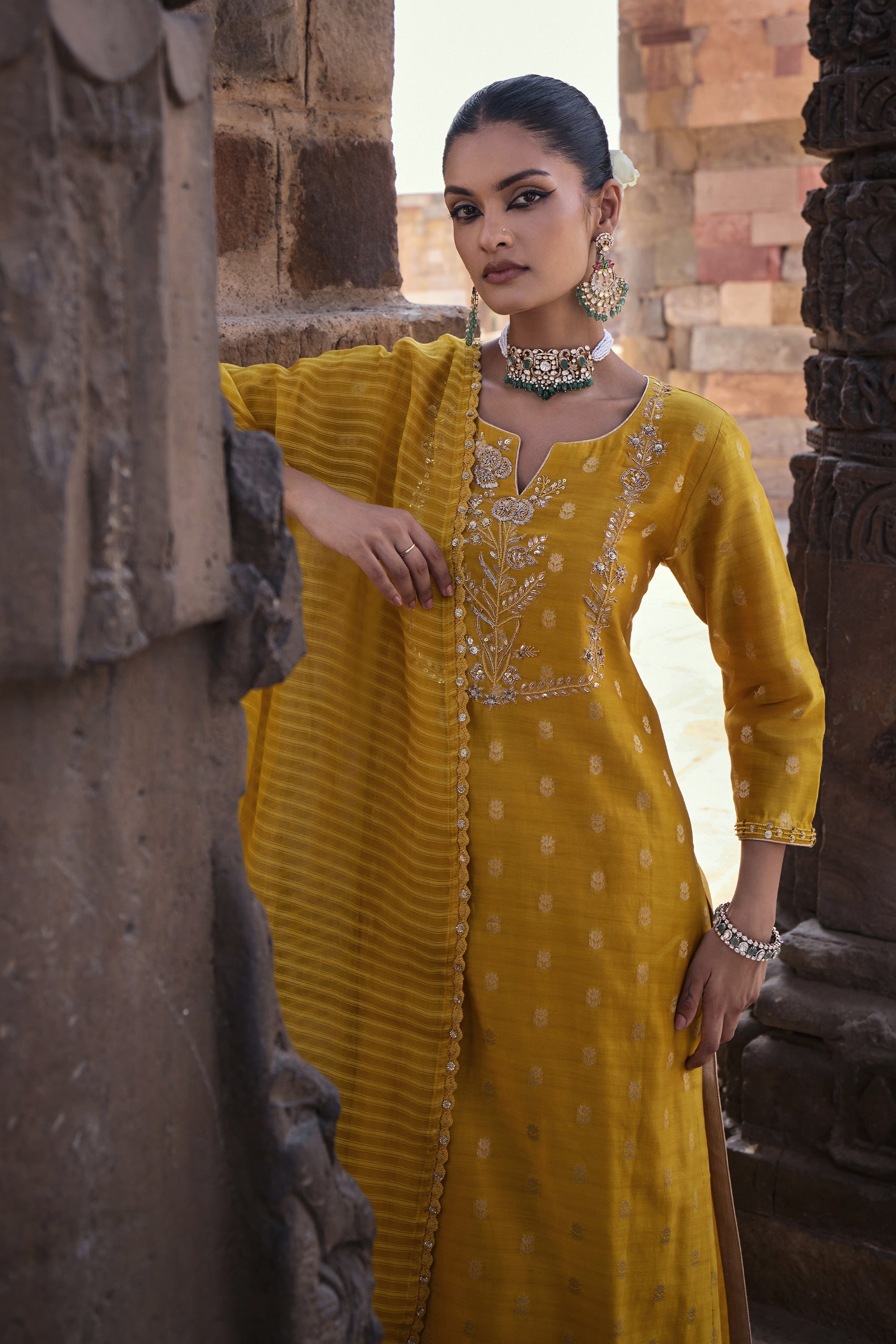 Aarna_Kurta_Set_Kritika_Dawar