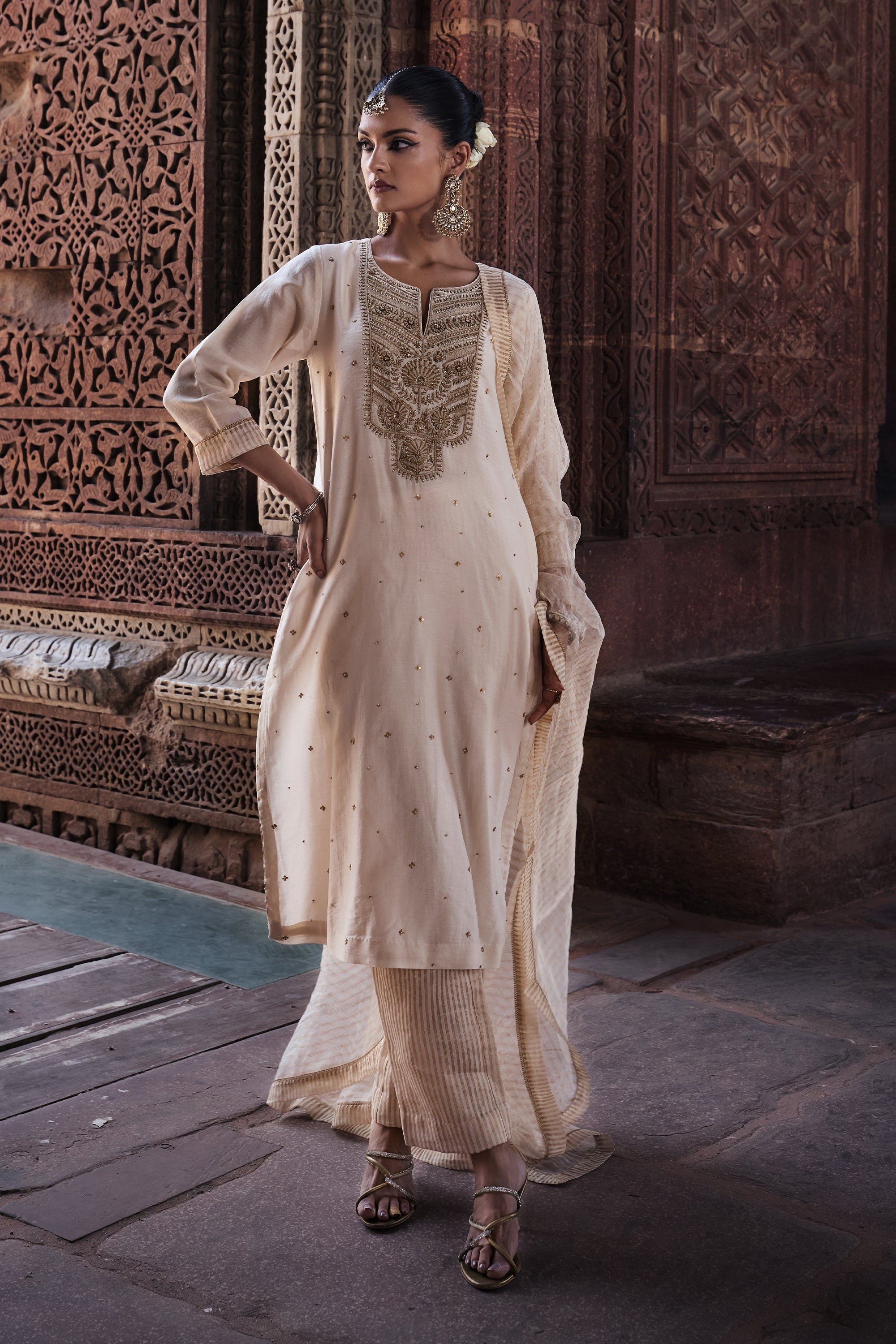 Erum_Kurta_Set_Kritika_Dawar