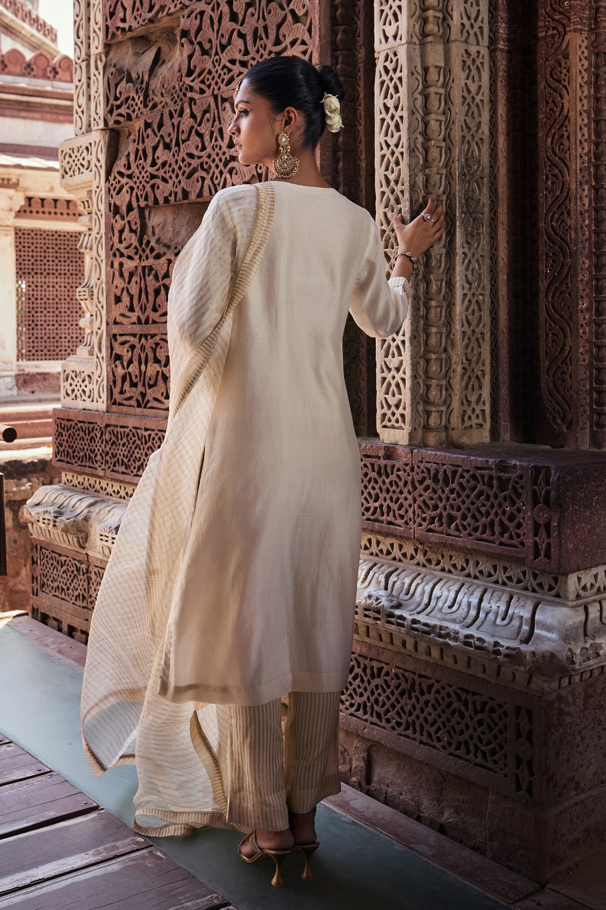 Erum_Kurta_Set_Kritika_Dawar