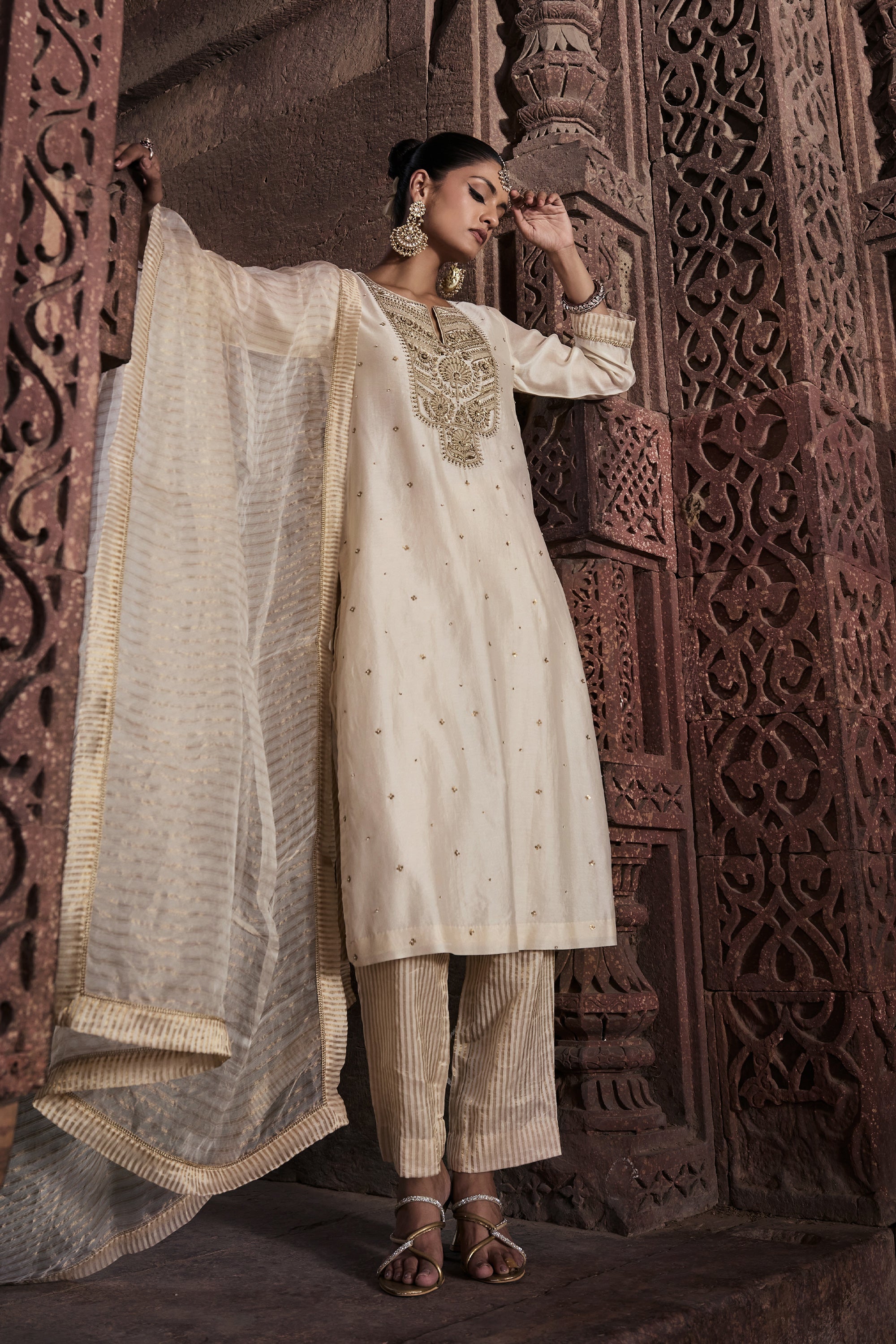 Erum_Kurta_Set_Kritika_Dawar
