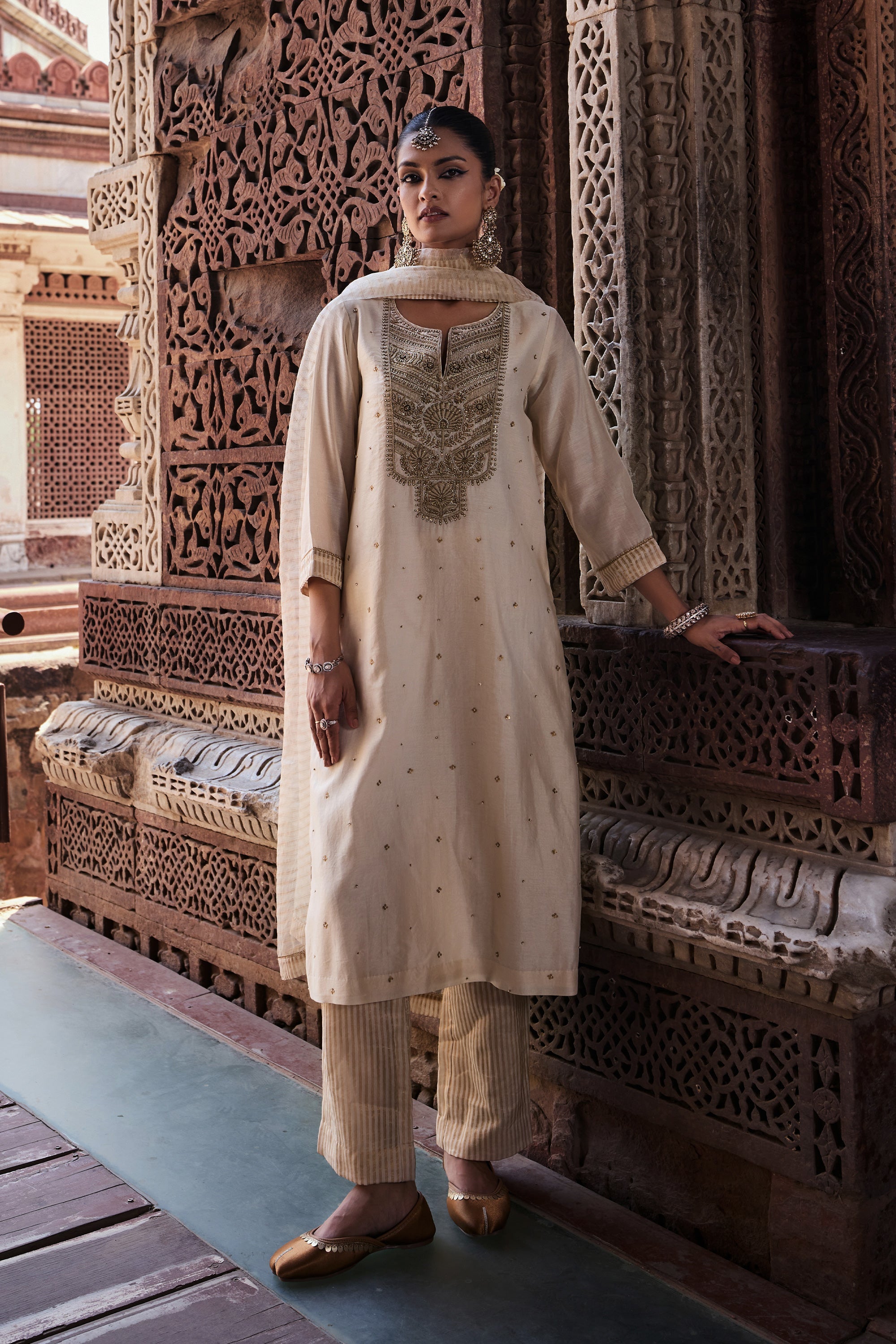 Erum_Kurta_Set_Kritika_Dawar