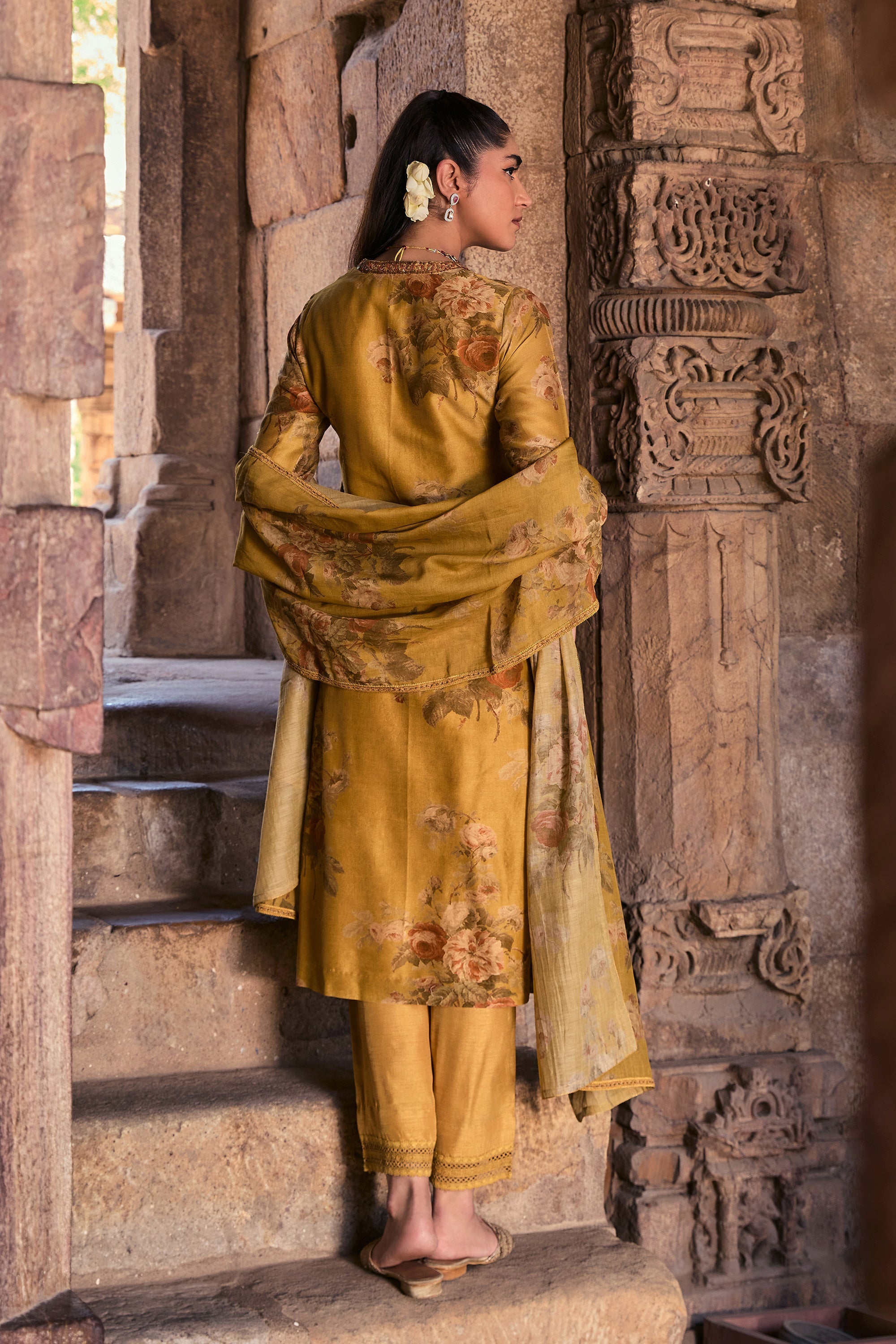 Zainab_Kurta_Set_Kritika_Dawar