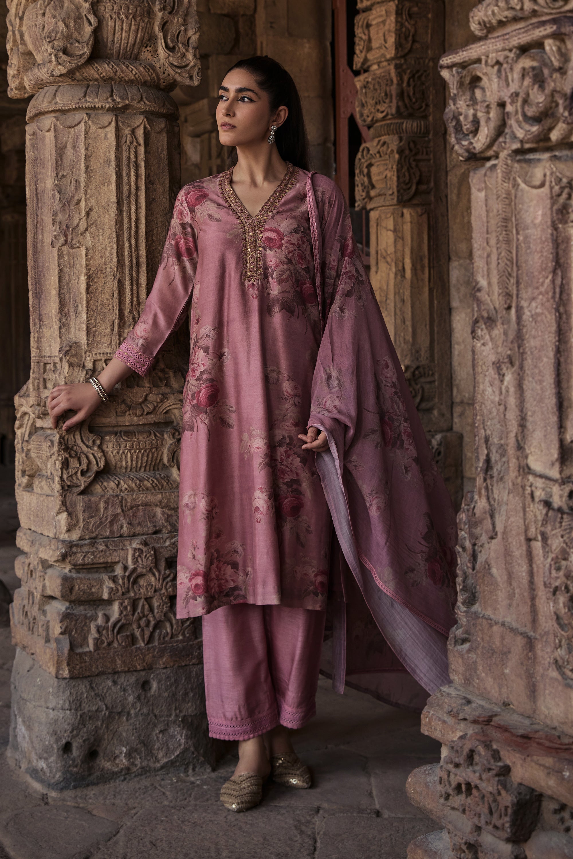 Zainab_Kurta_Set_Kritika_Dawar