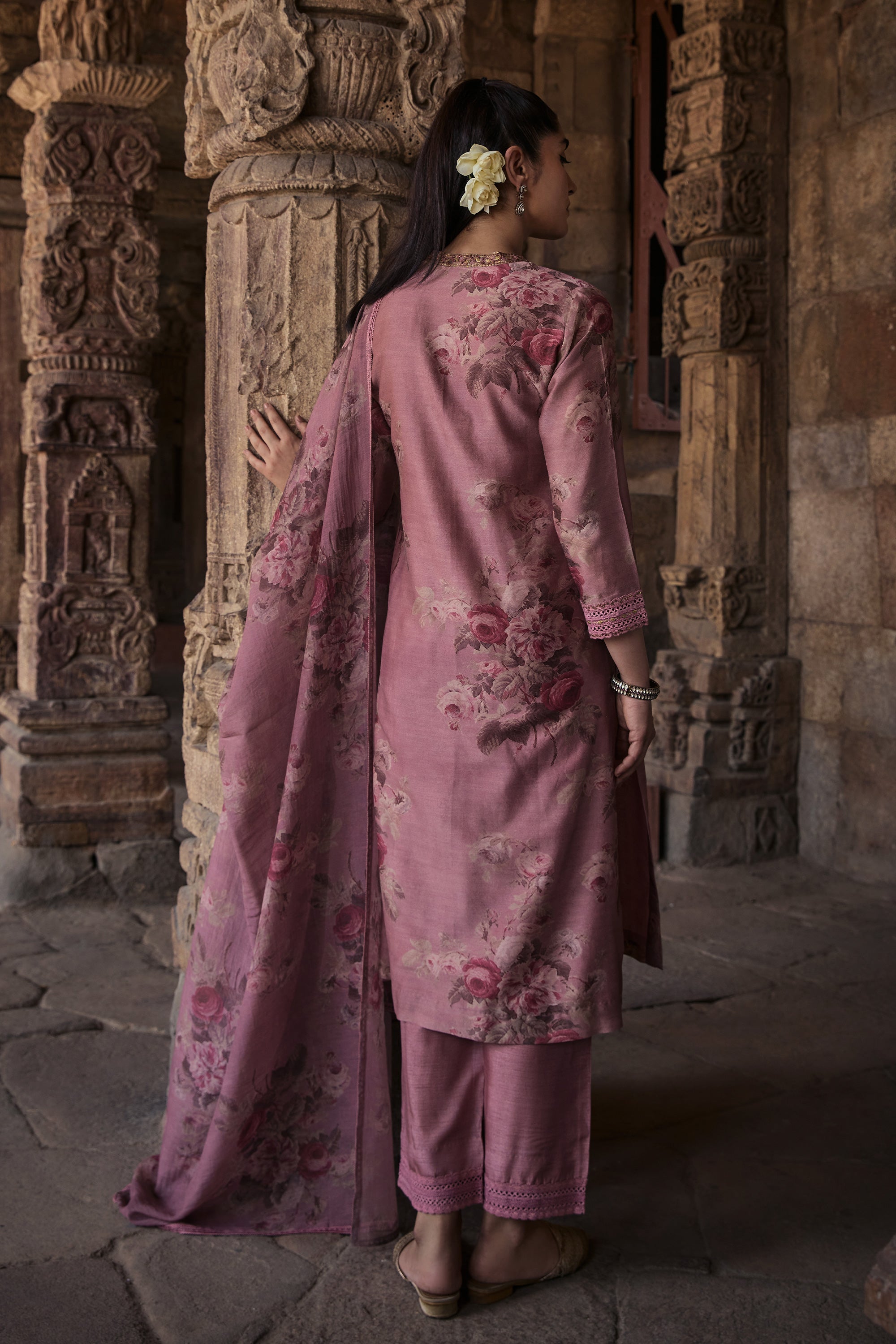 Zainab_Kurta_Set_Kritika_Dawar