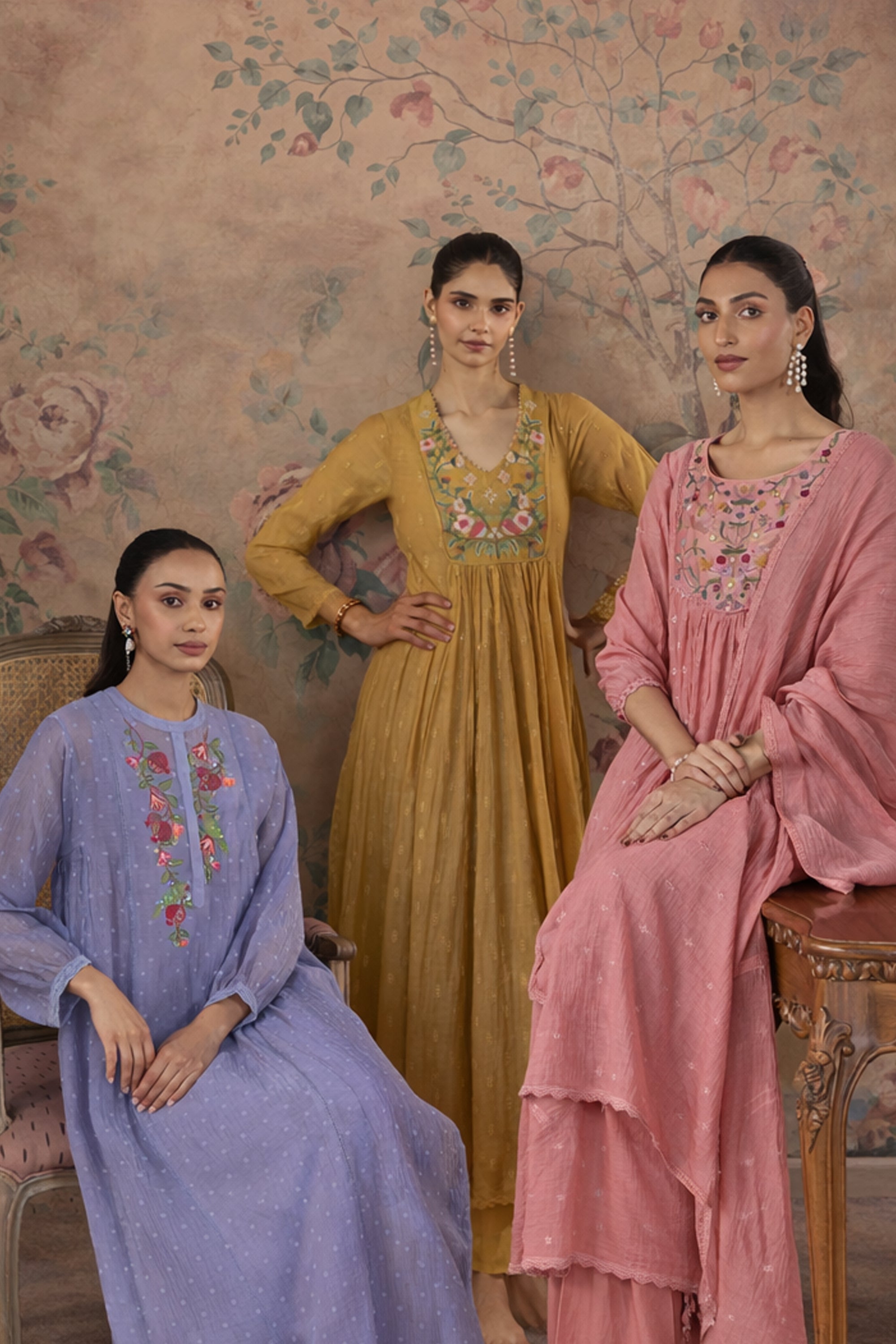 Chirai Kurta Set J