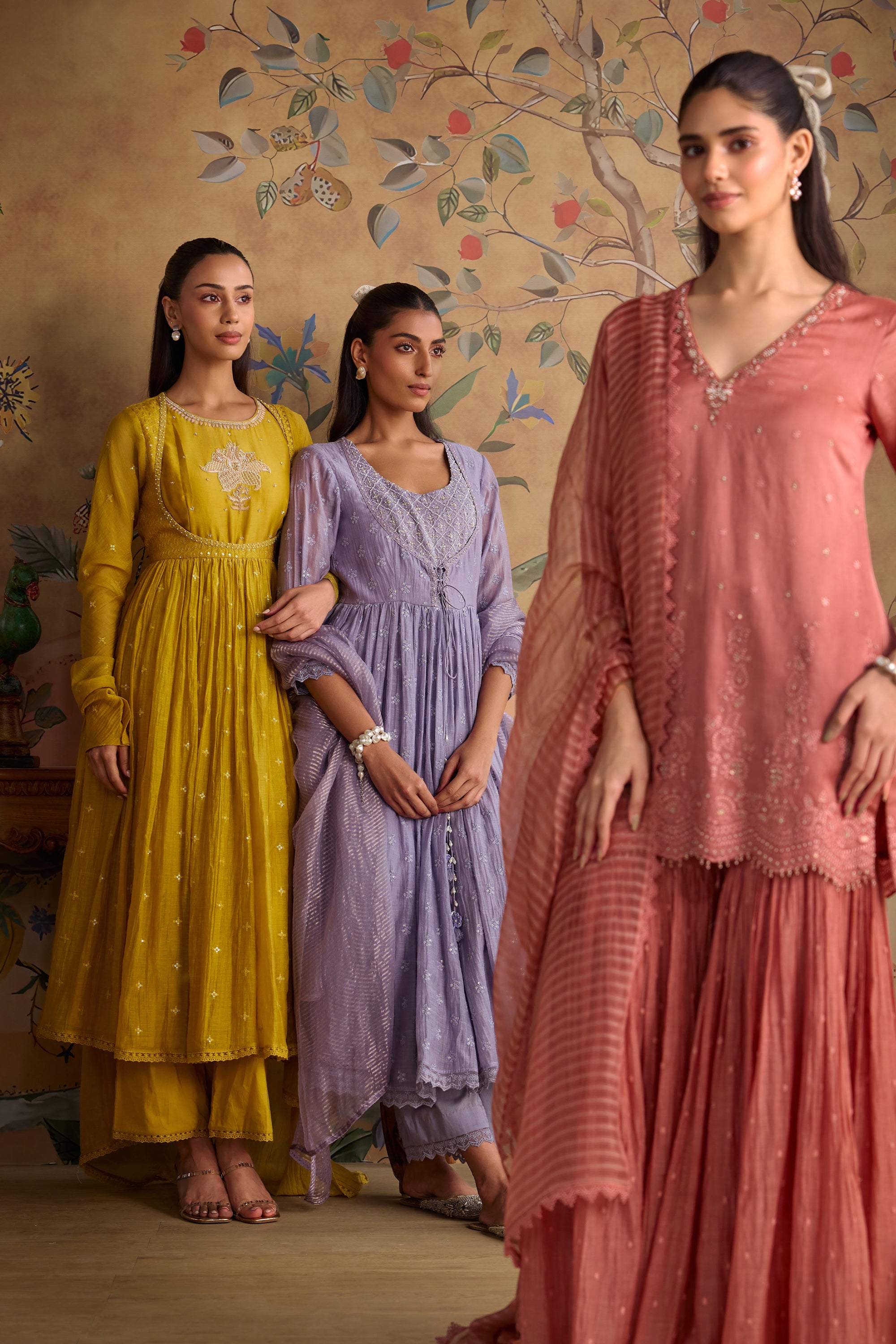 Paakiza Gharara Set I