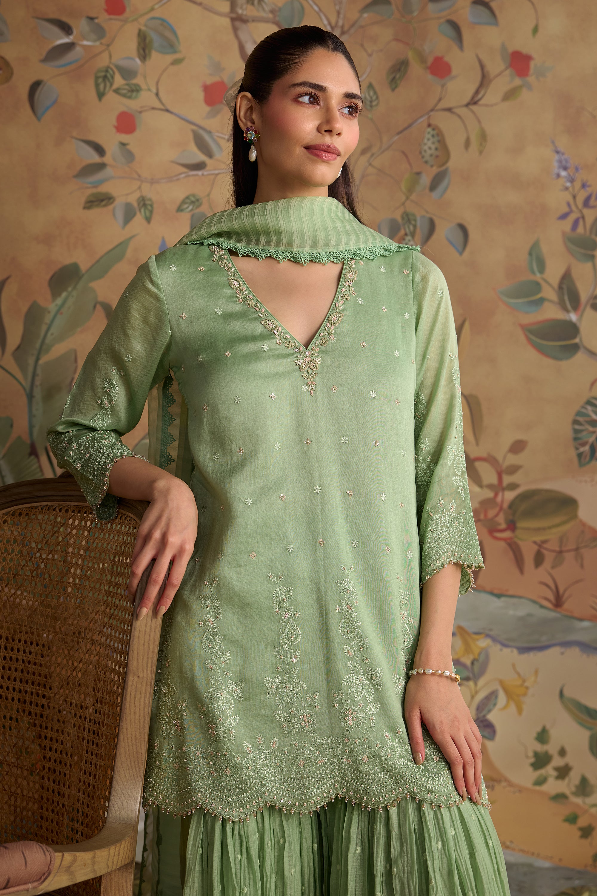 Paakiza Gharara Set F