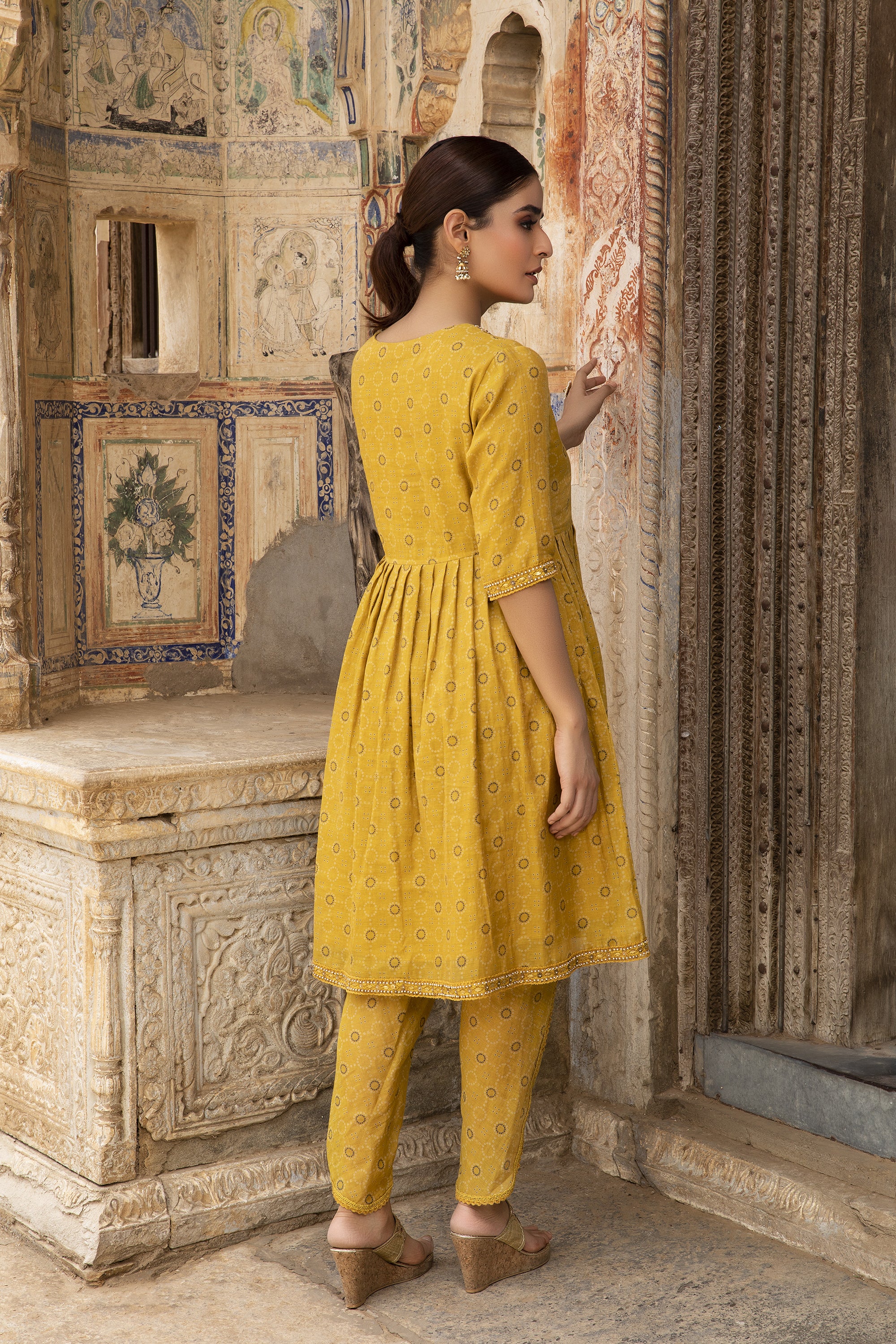 Yellow_Tissue_Chanderi_Dhoti_Set_Kritika_Dawar
