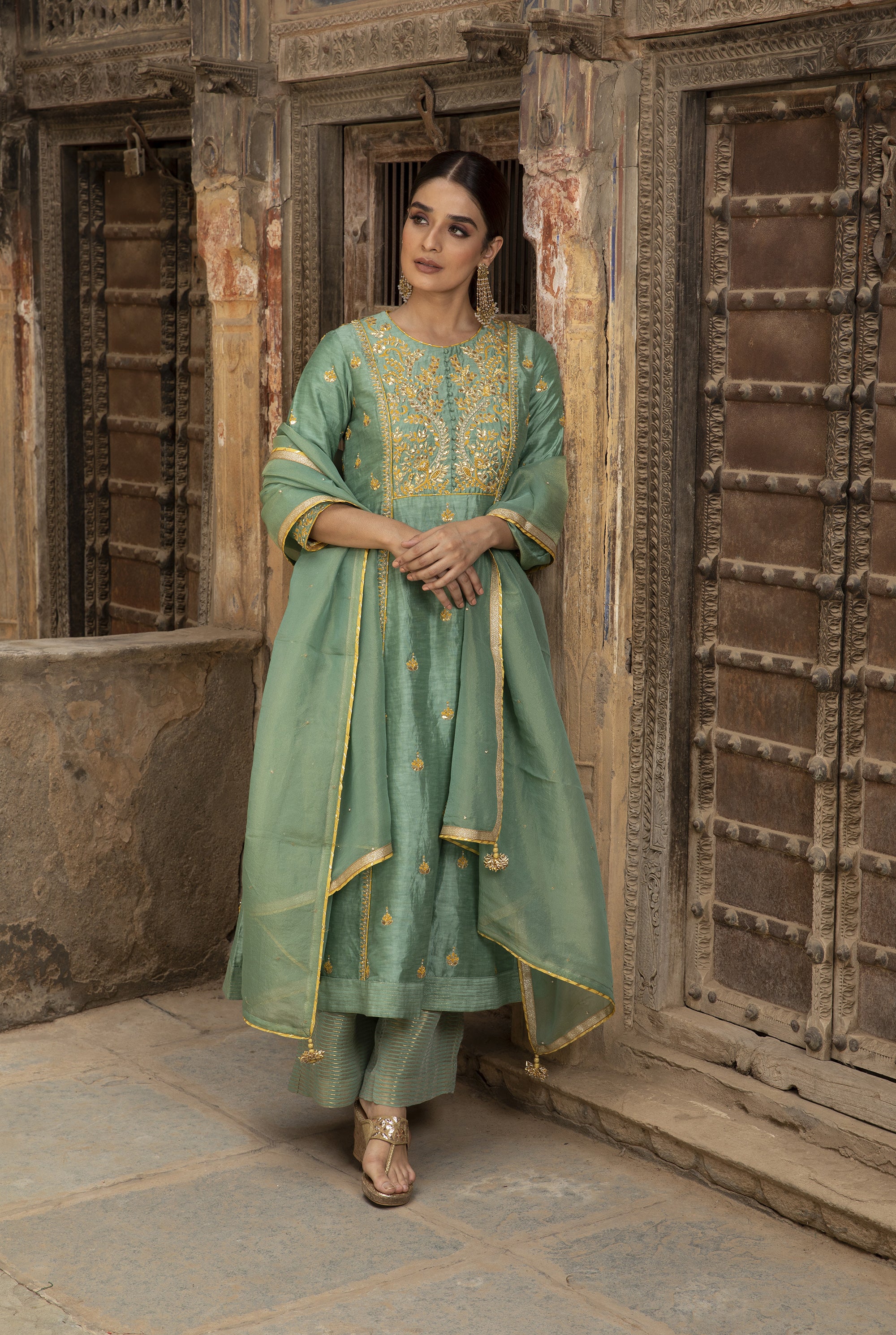 Turquoise_Green_Gota_Embroidered_Kurta_Set_Kritika_Dawar