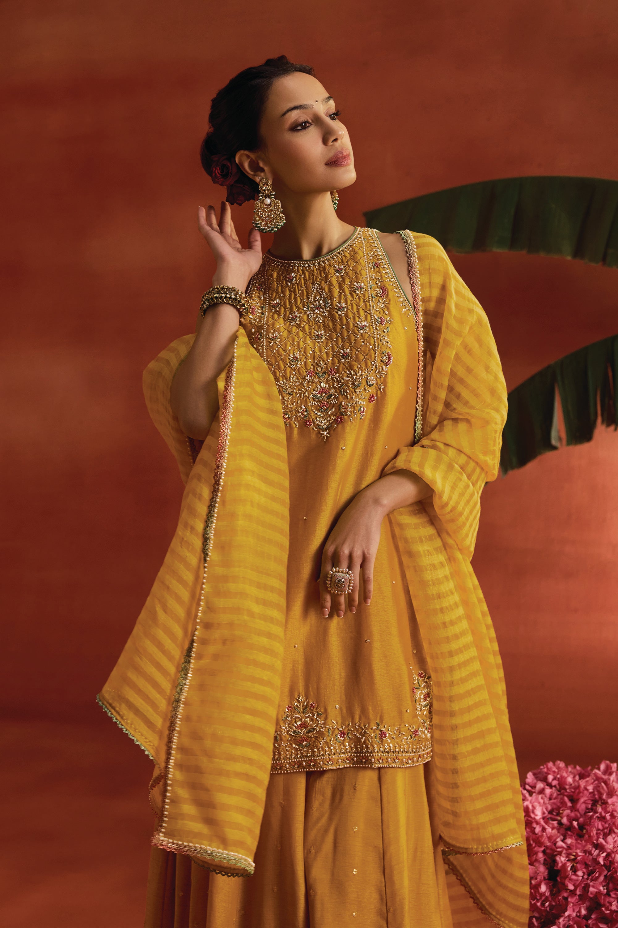 Shahira Sharara Set