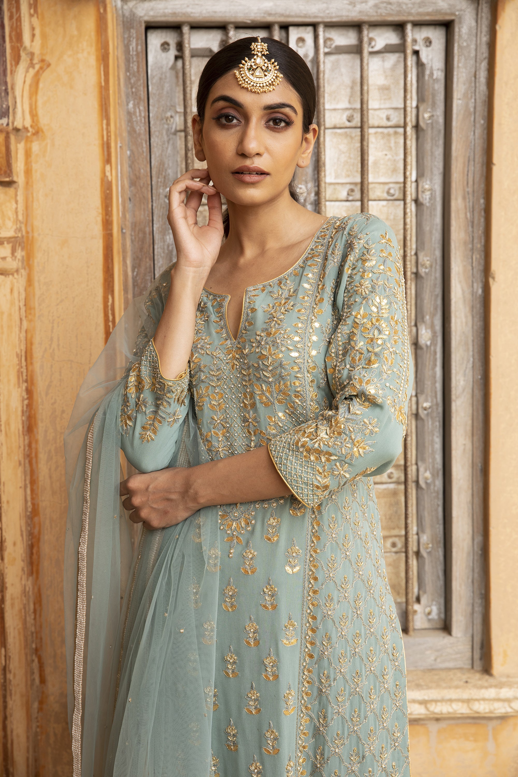 Blue_Georgette_Gota_Jaal_Embroidered_Kurta_Set_Kritika_Dawar