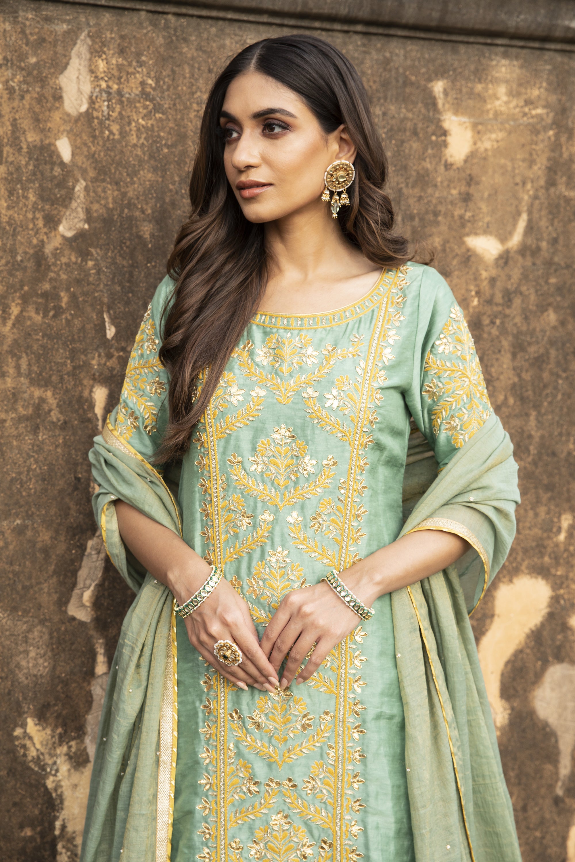 Mint_Green_Linen_Silk_Gota_Embroidered_Kurta_Set_Kritika_Dawar
