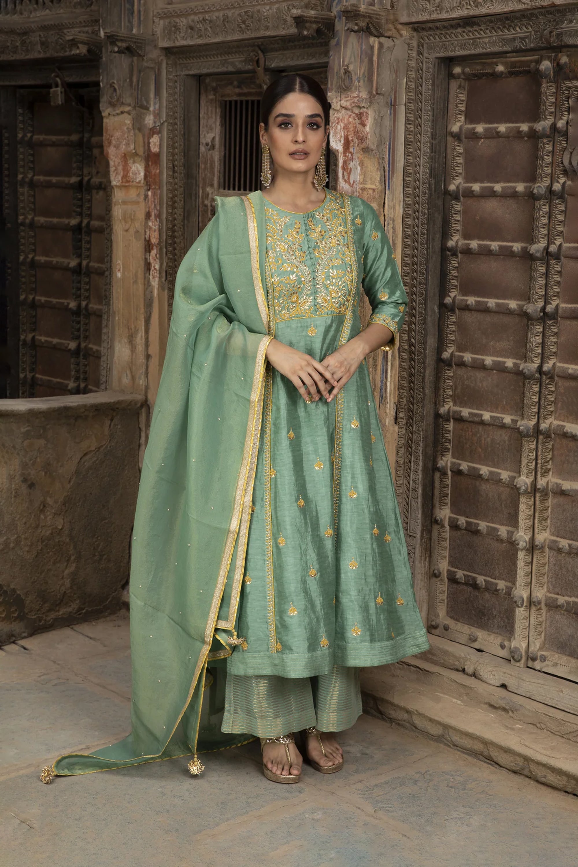 Turquoise_Green_Gota_Embroidered_Kurta_Set_Kritika_Dawar